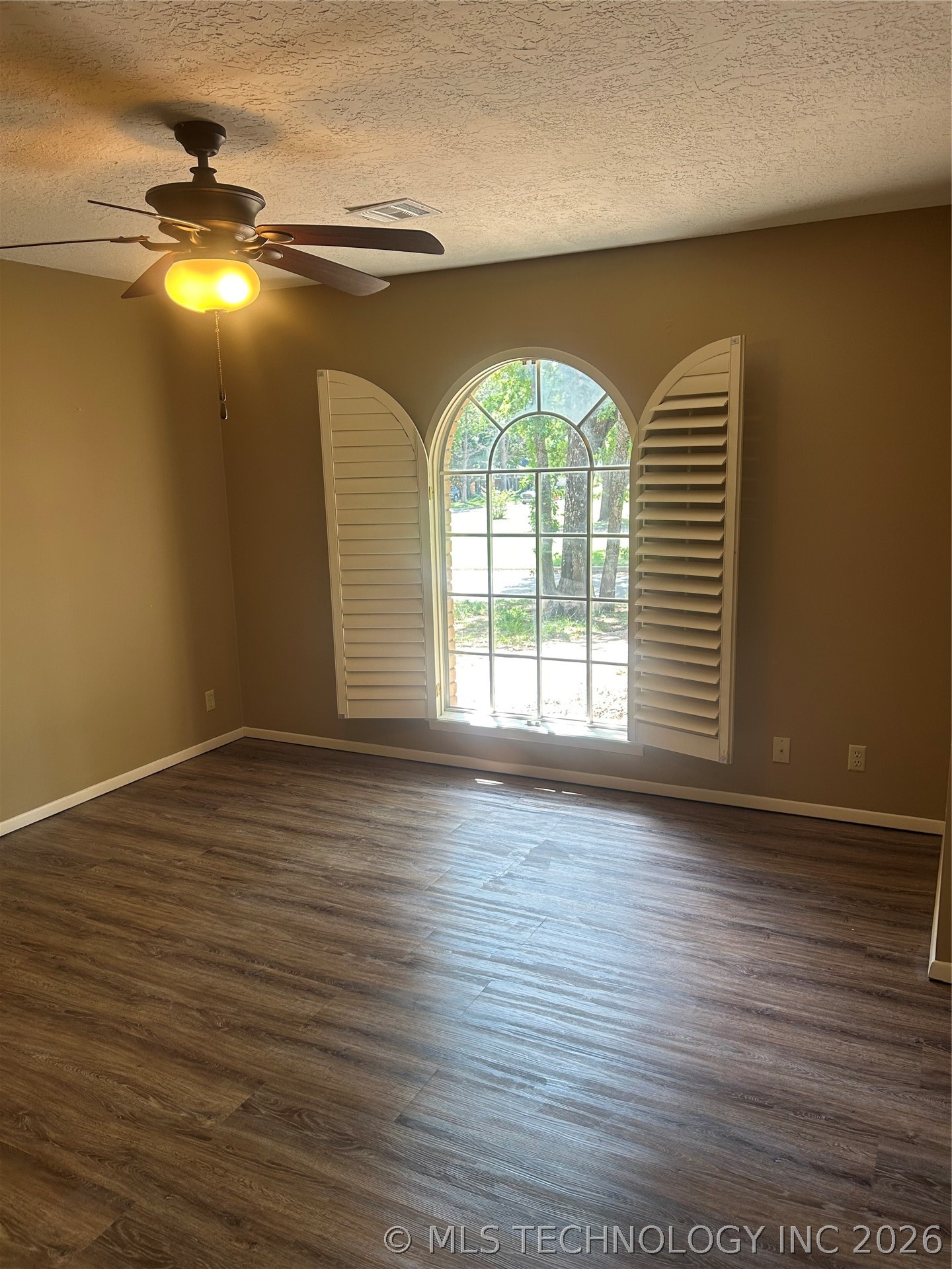2913 Springdale Lane Property Photo 19