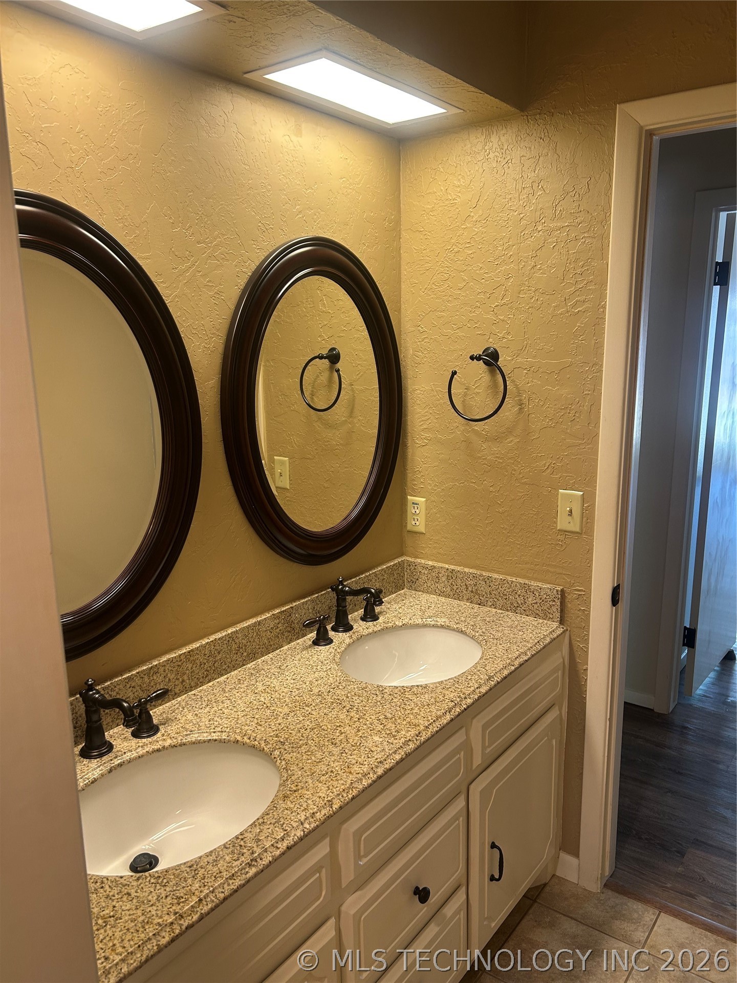 2913 Springdale Lane Property Photo 22