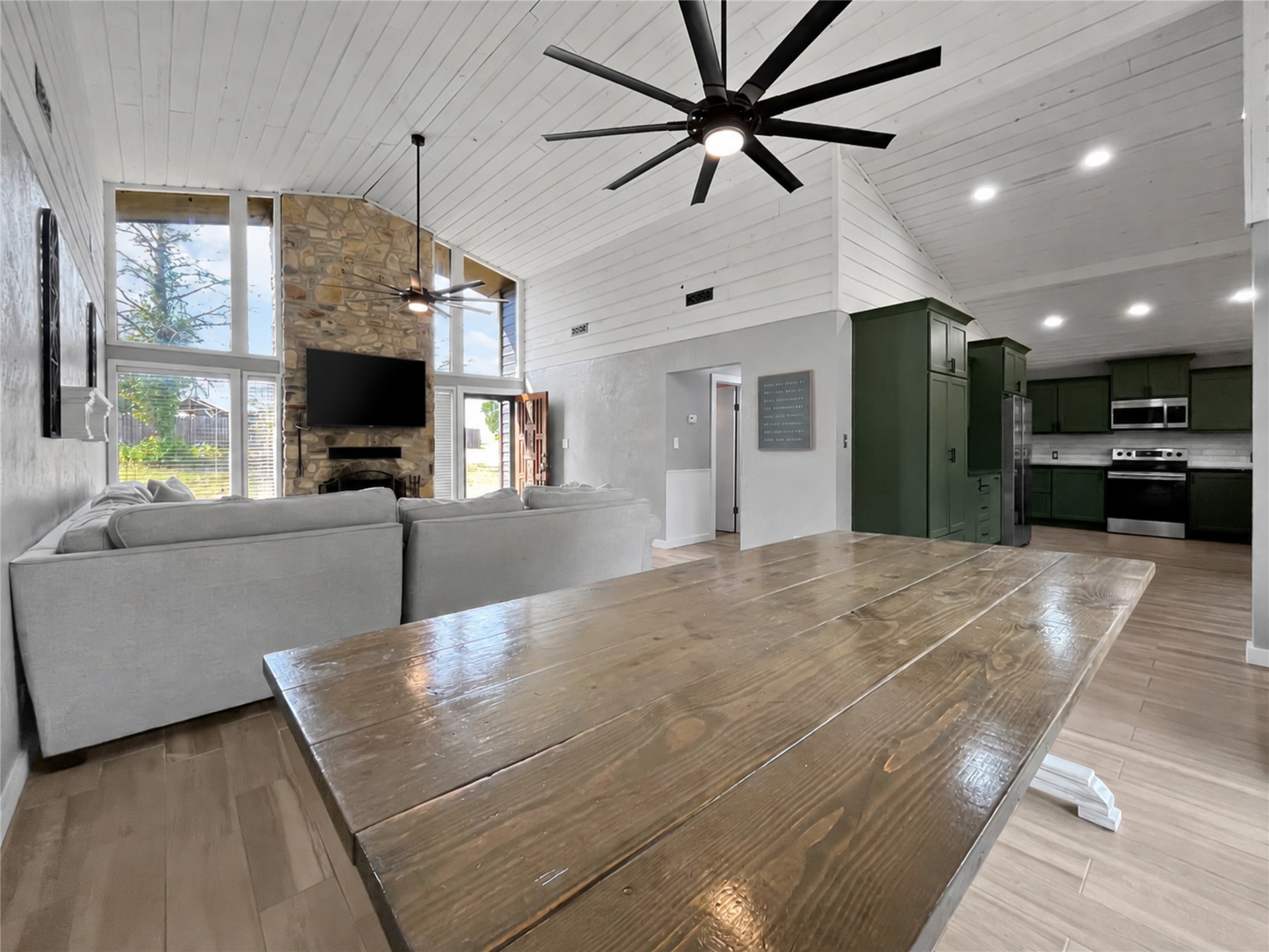 206 Tanglewood Property Photo 8