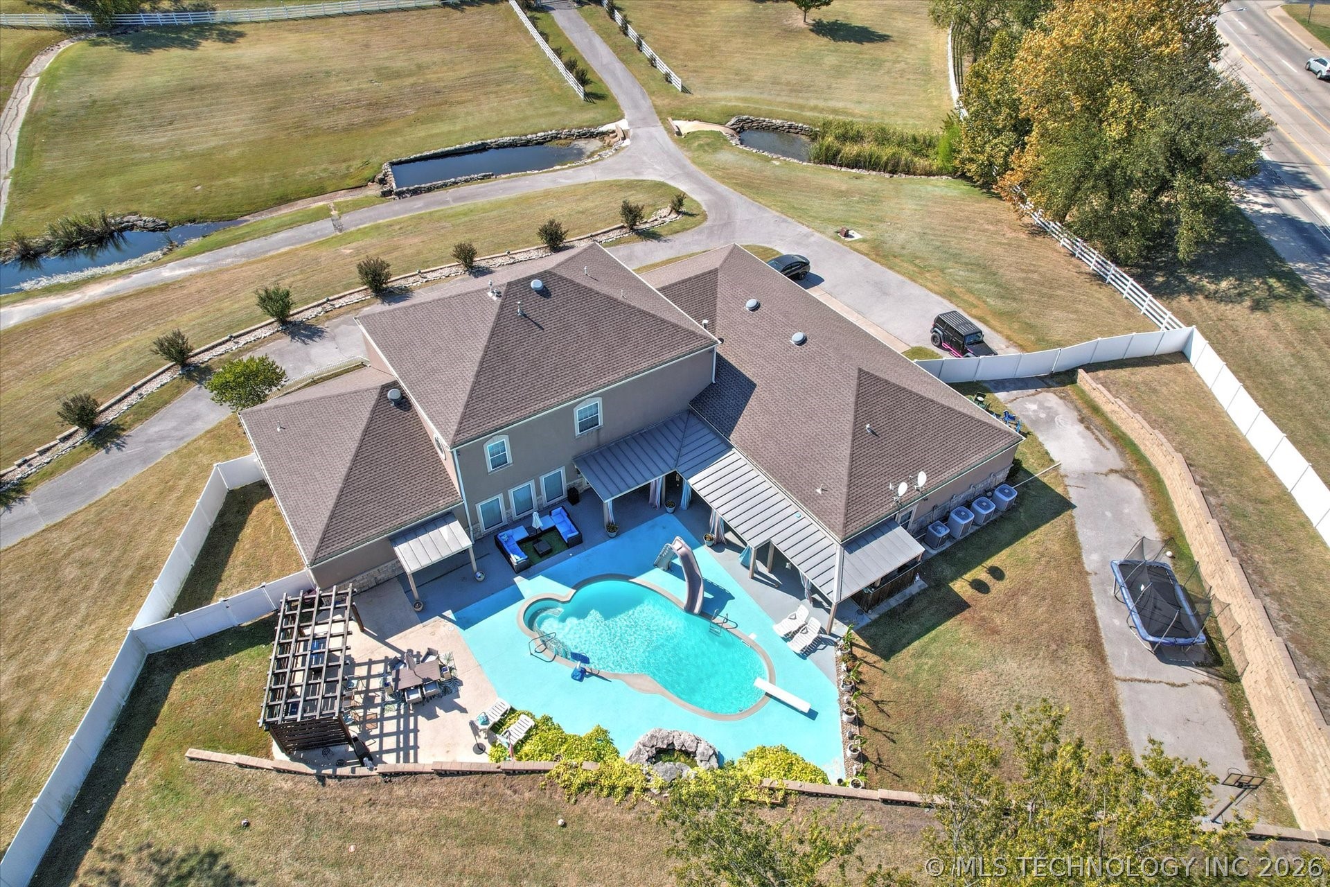 1241 Circle Drive Property Photo 43