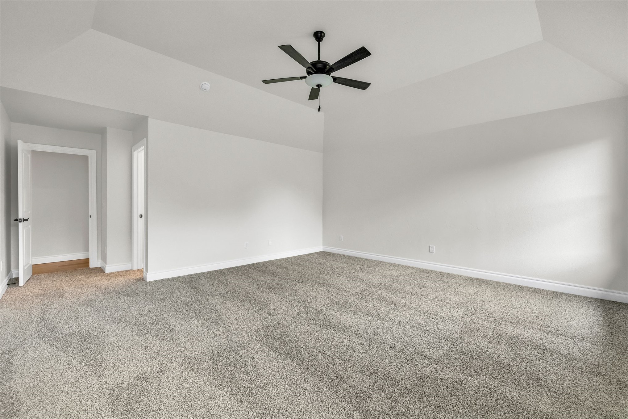 2916 E Northampton Street Property Photo 16
