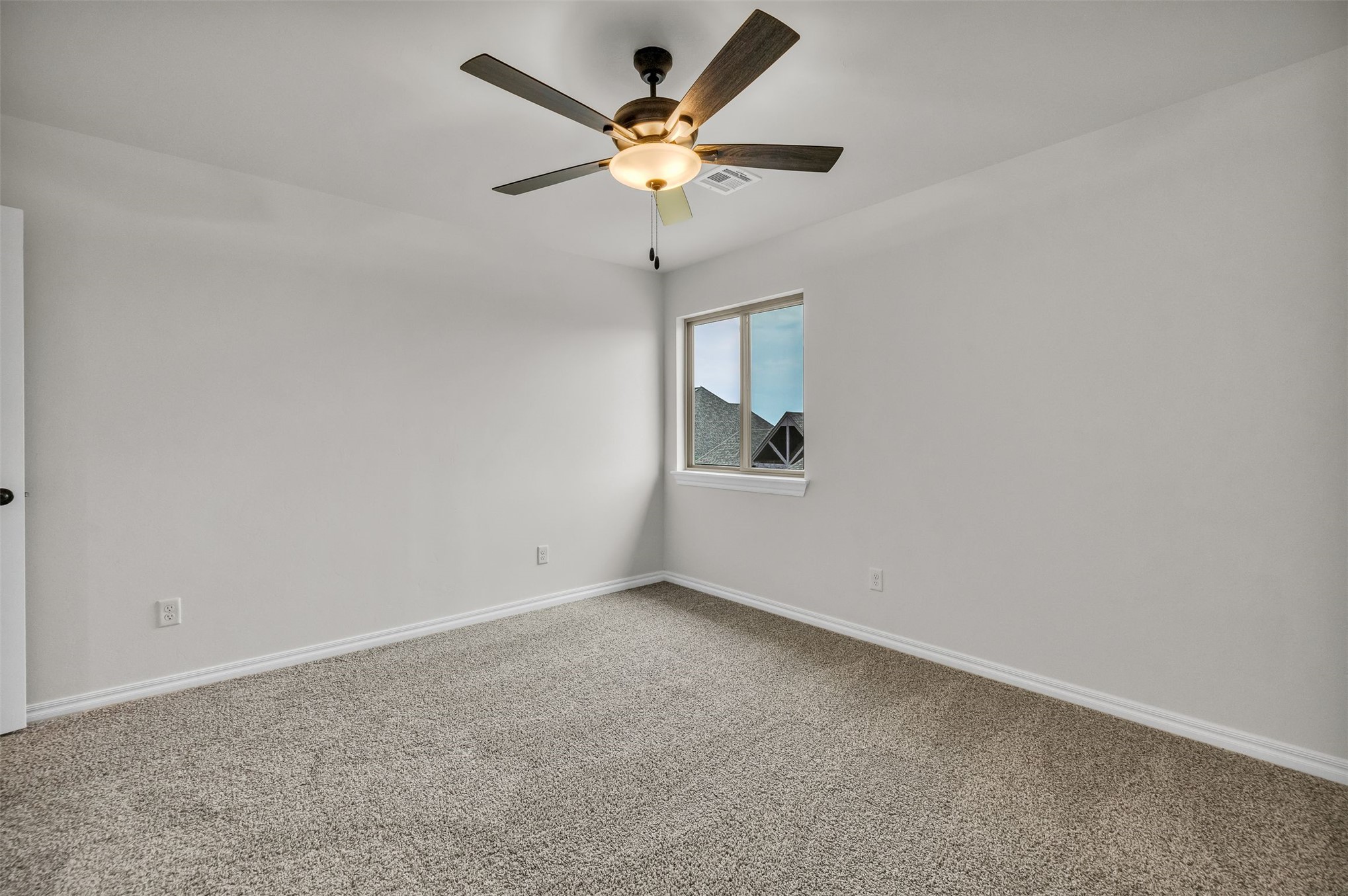 2916 E Northampton Street Property Photo 28