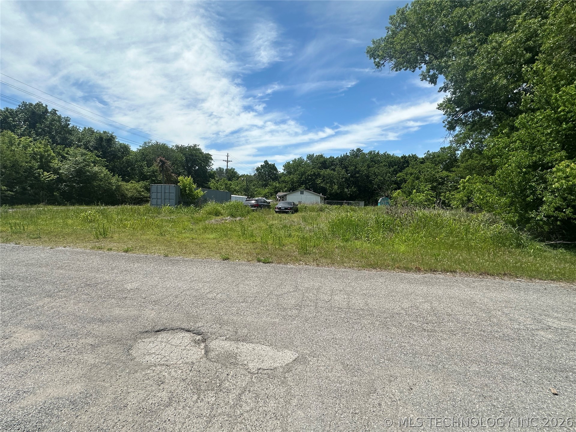 608 S Jackson Avenue Property Photo 2
