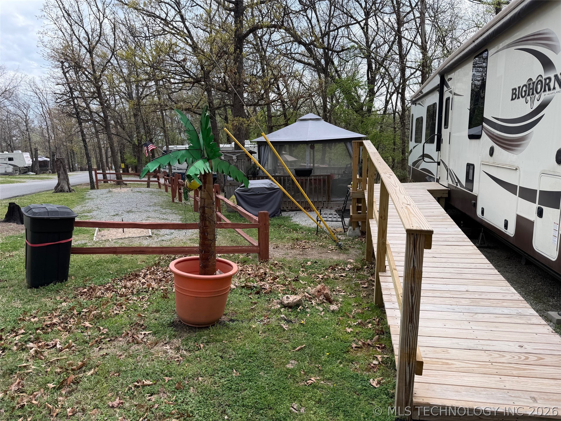Dock Road Property Photo 6