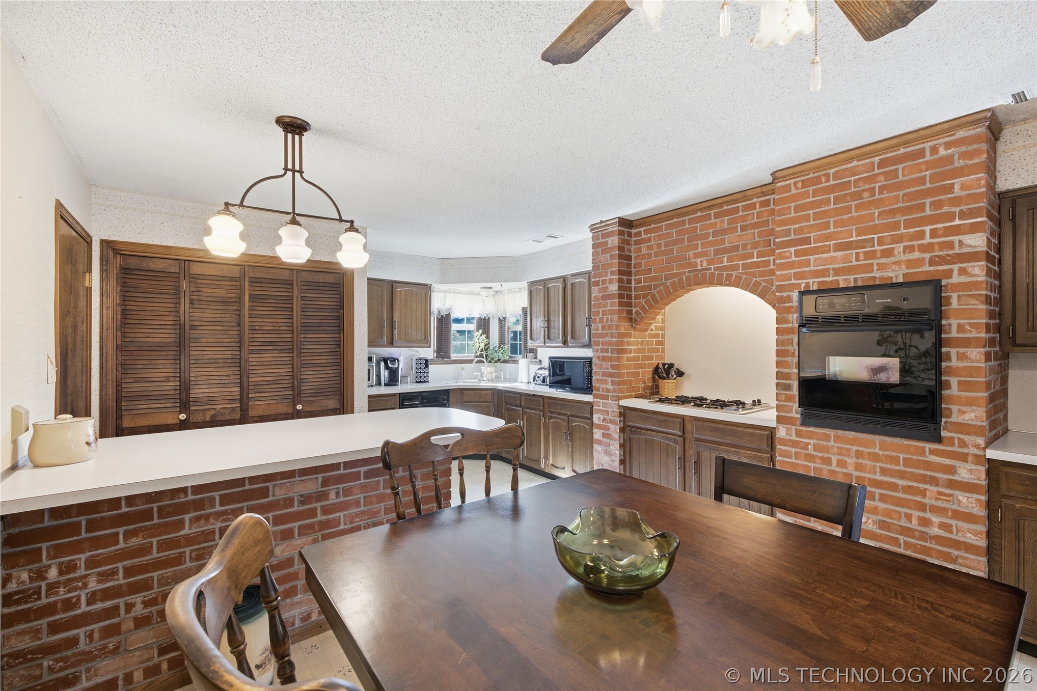 7707 E 57th Street Property Photo 8