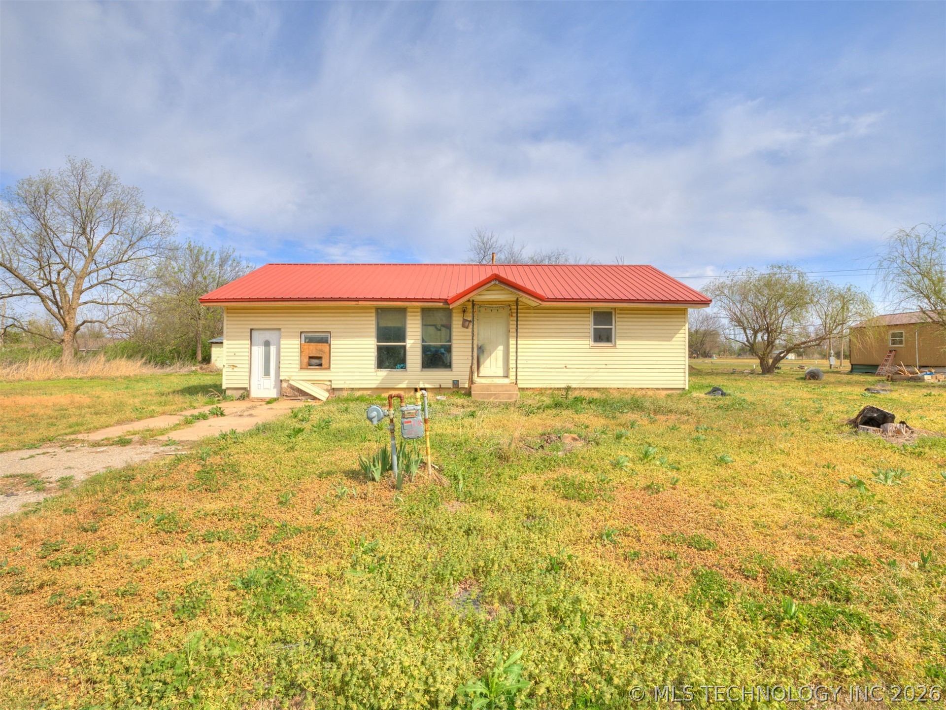 265 E Armstrong Street Property Photo 1