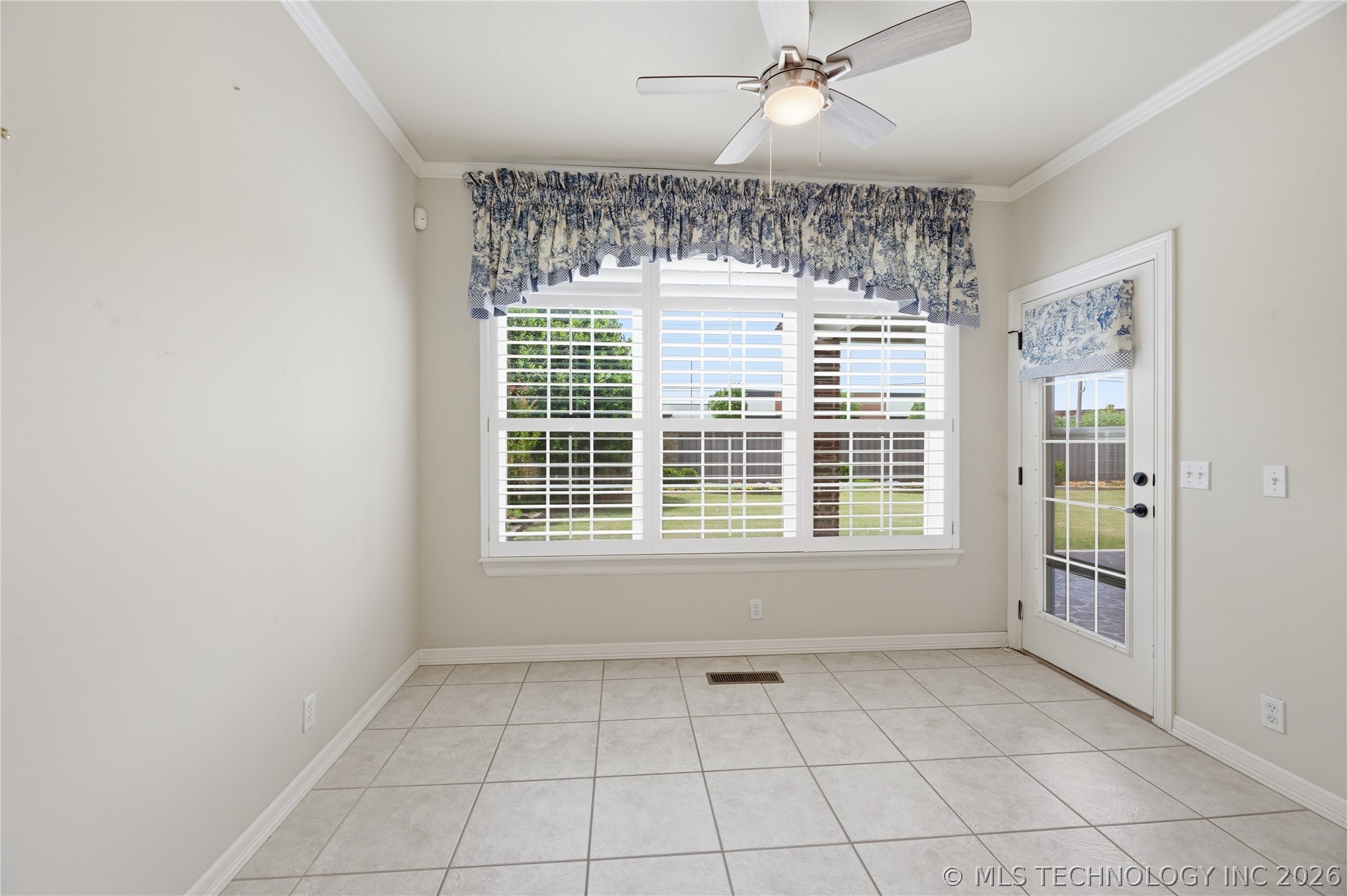 3920 S Sequoia Avenue Property Photo 19