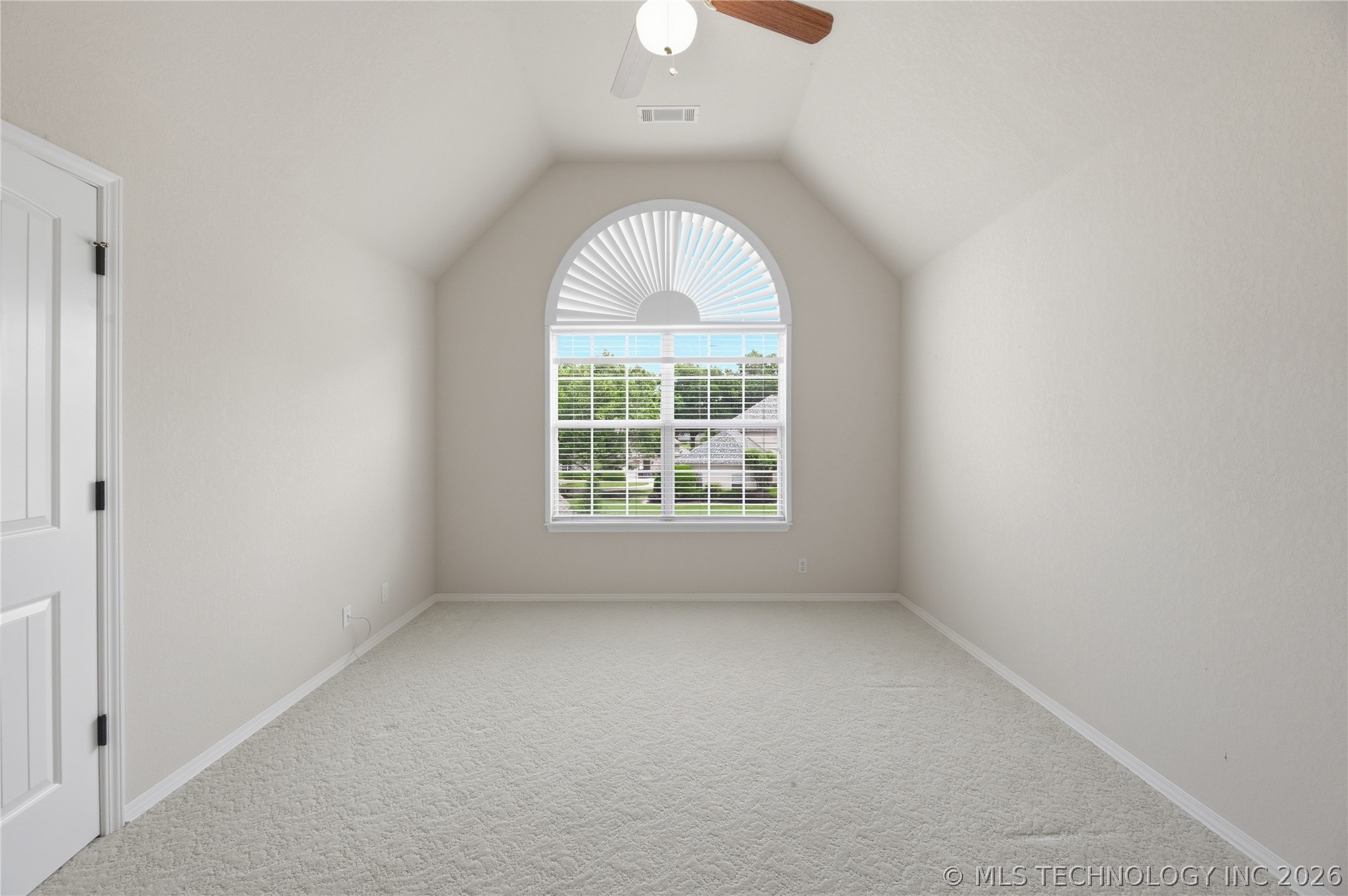 3920 S Sequoia Avenue Property Photo 30