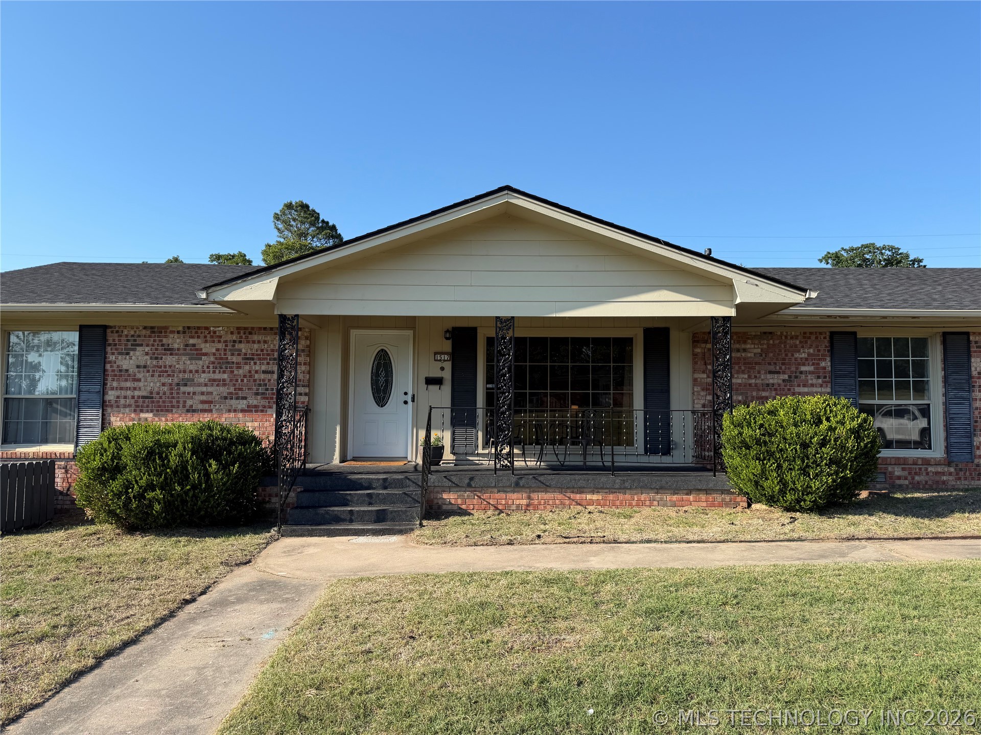 1517 E Miami Property Photo 5