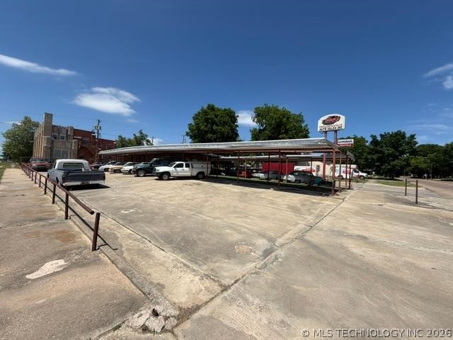 200 N Hinckley Property Photo 7