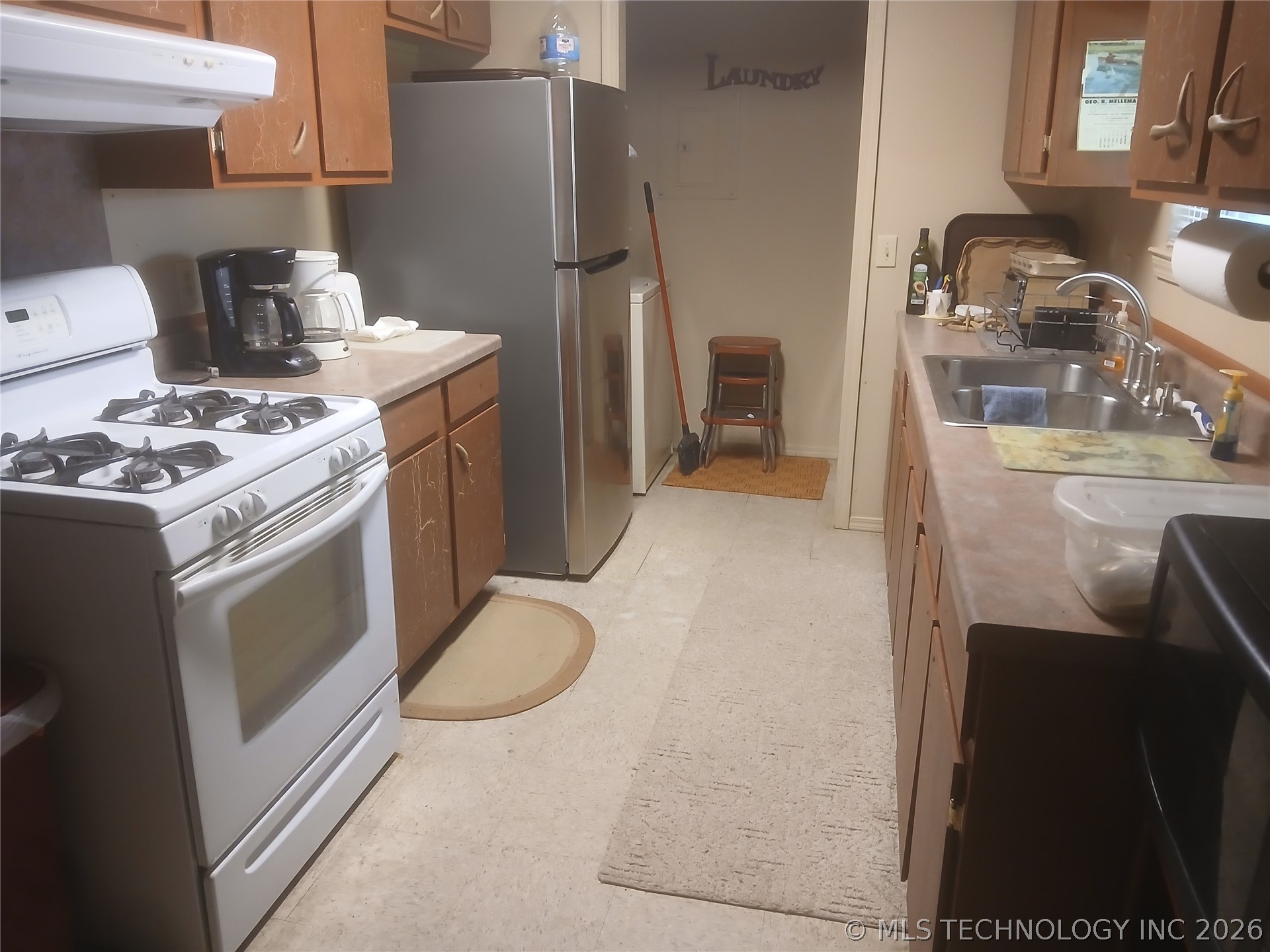 2644 N 548 Road Property Photo 4