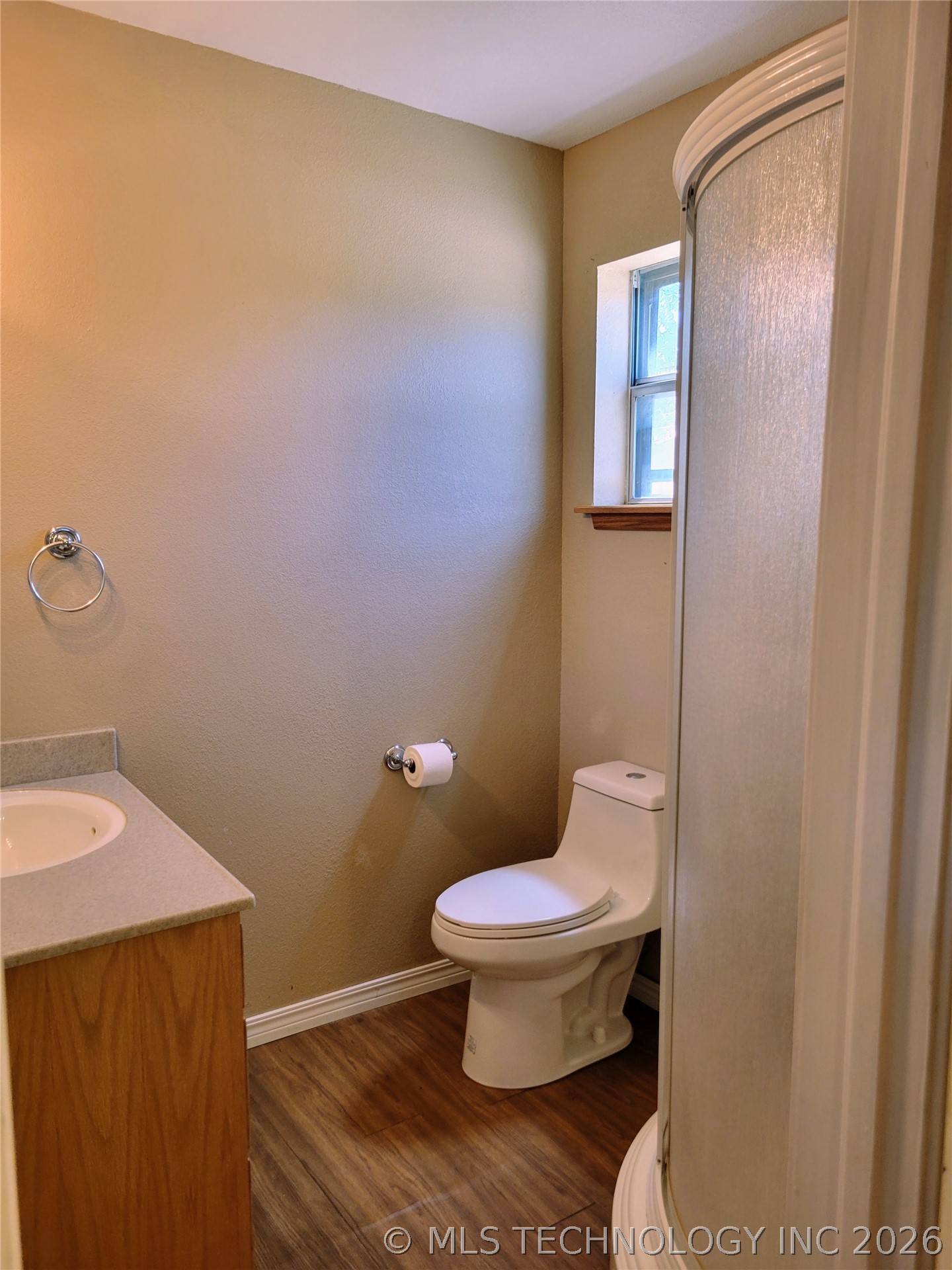 1034 Oak Property Photo 34