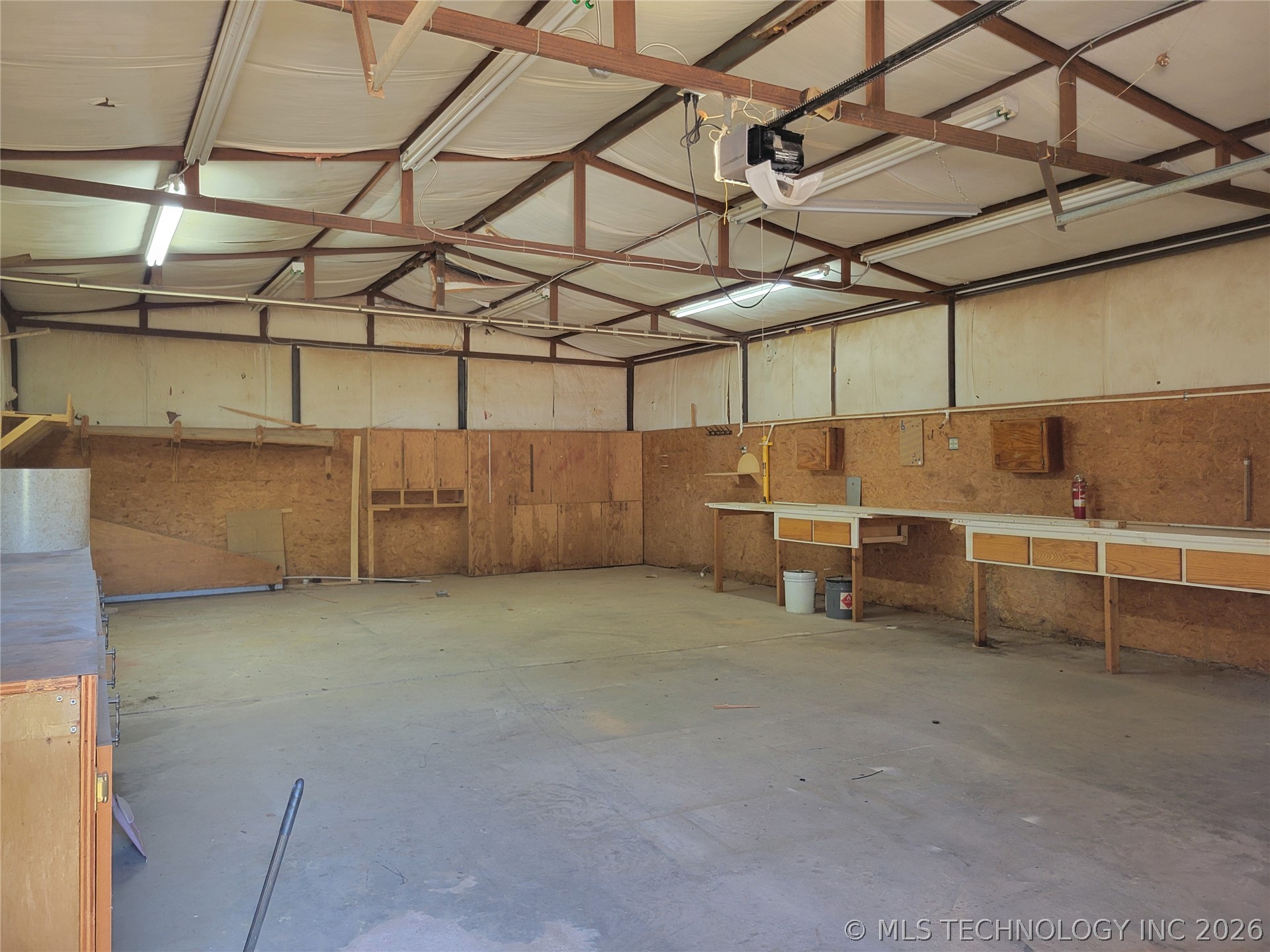 1034 Oak Property Photo 38