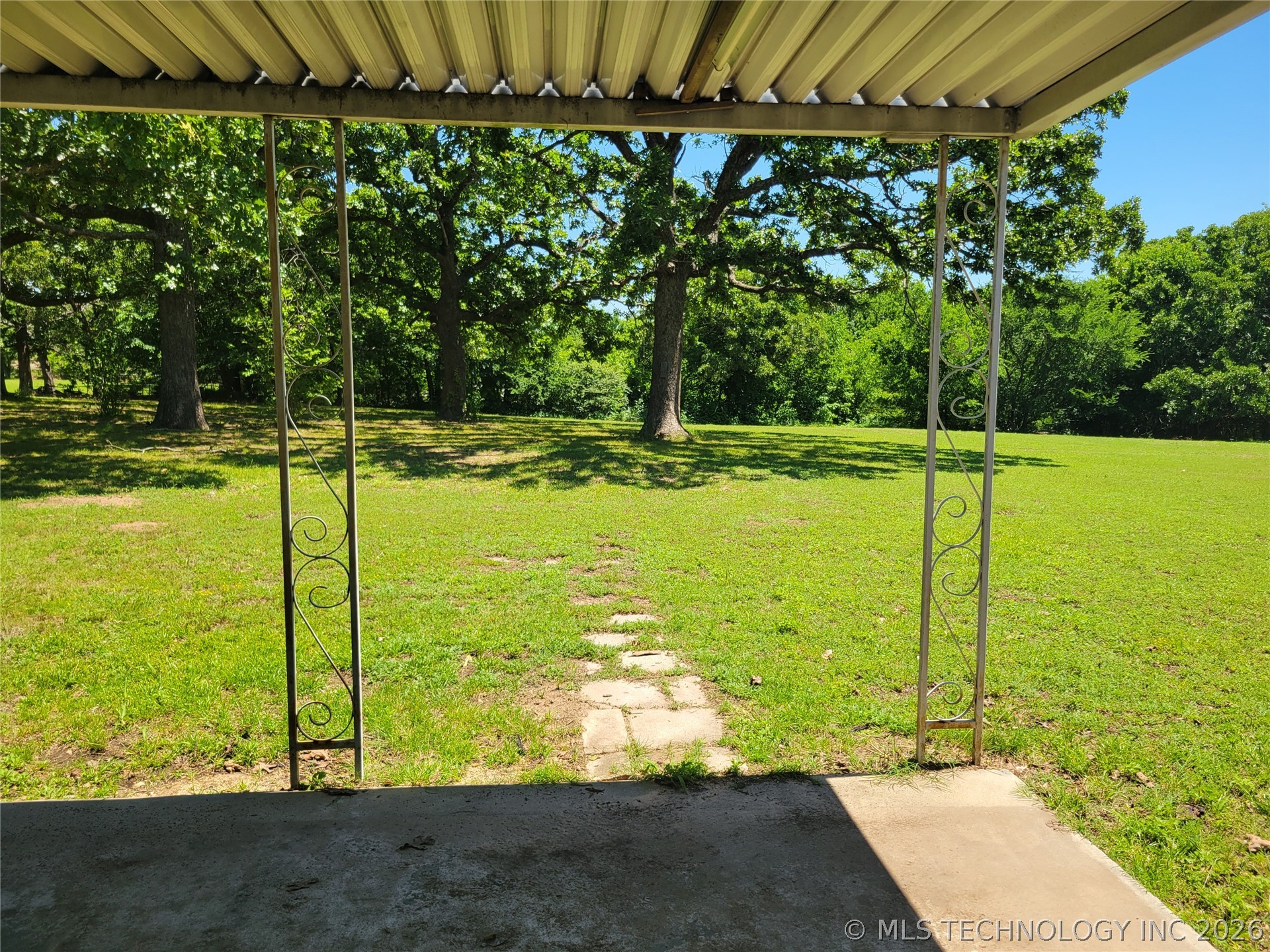 1034 Oak Property Photo 40