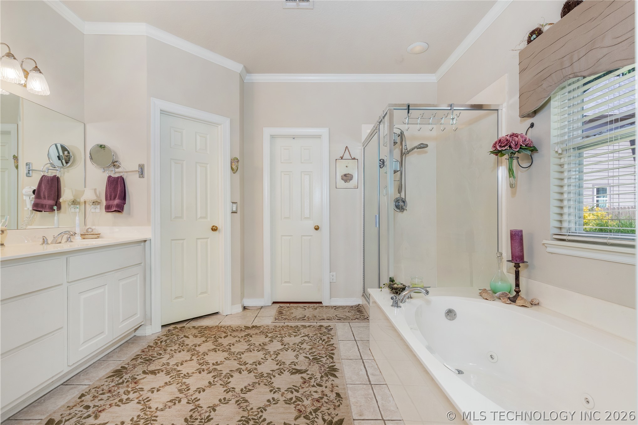 5080 Lake Breeze Road Property Photo 16