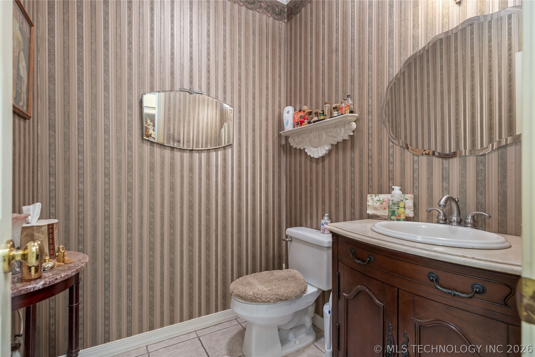 5080 Lake Breeze Road Property Photo 23