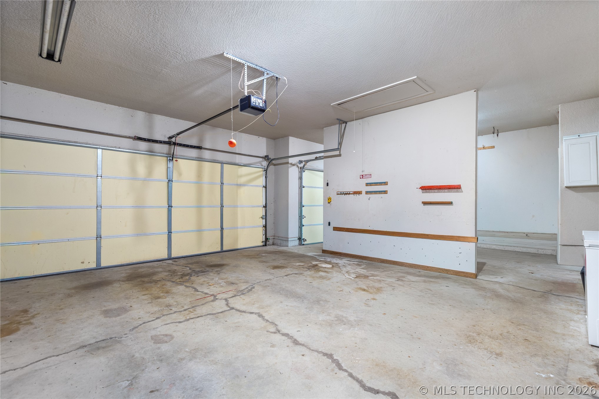 5080 Lake Breeze Road Property Photo 32