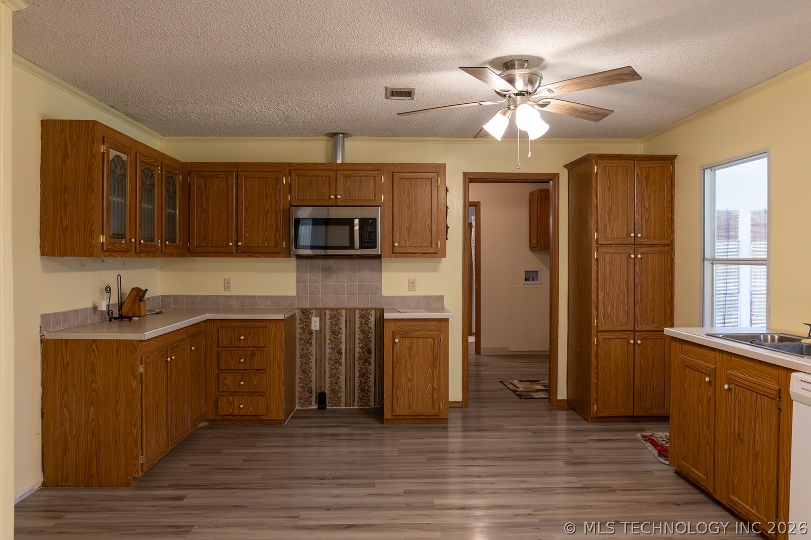 13937 Conley Road Property Photo 4