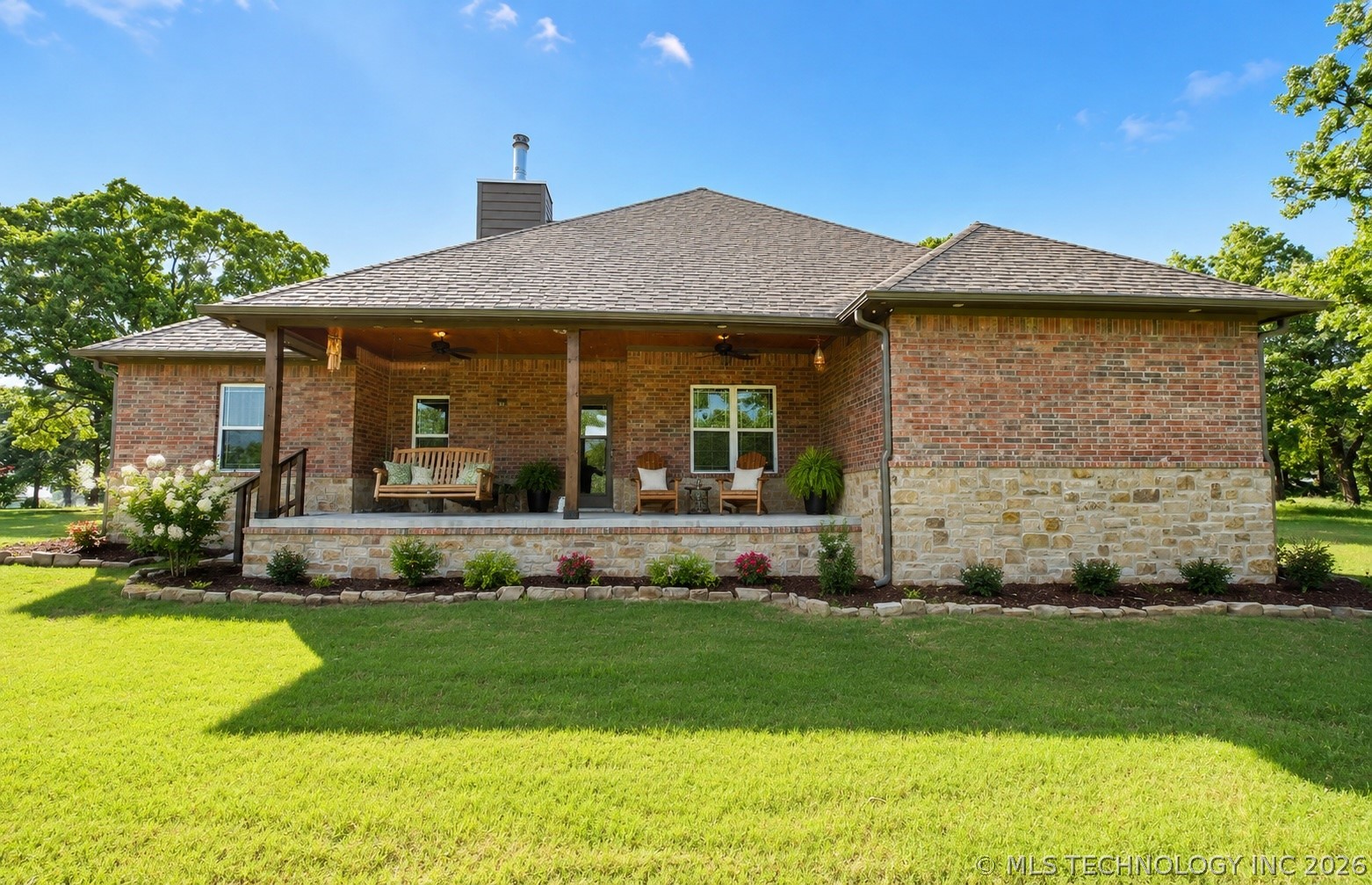 36362 S Summit Property Photo 3