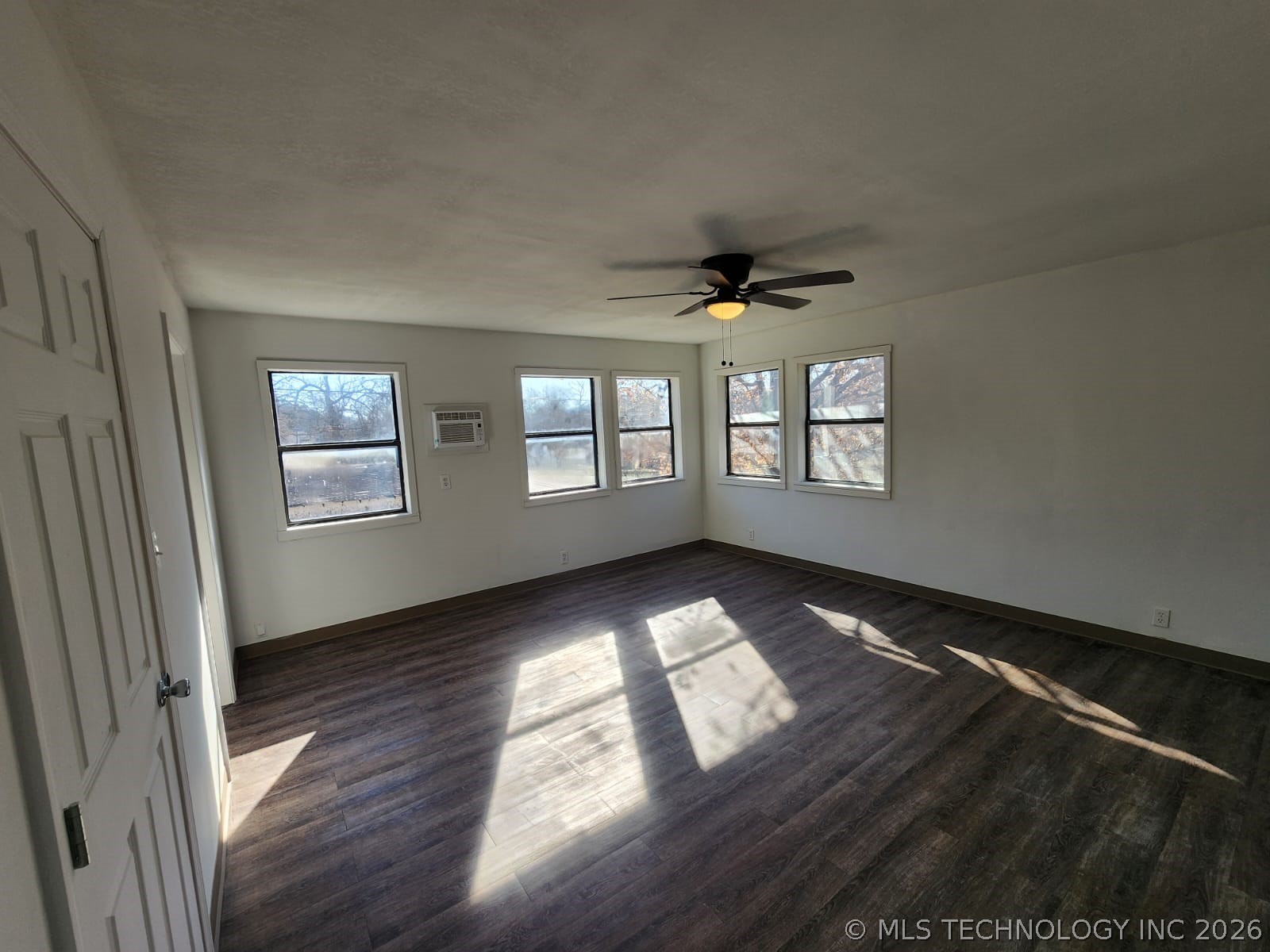 400 W Tulsa Avenue Se Property Photo 23
