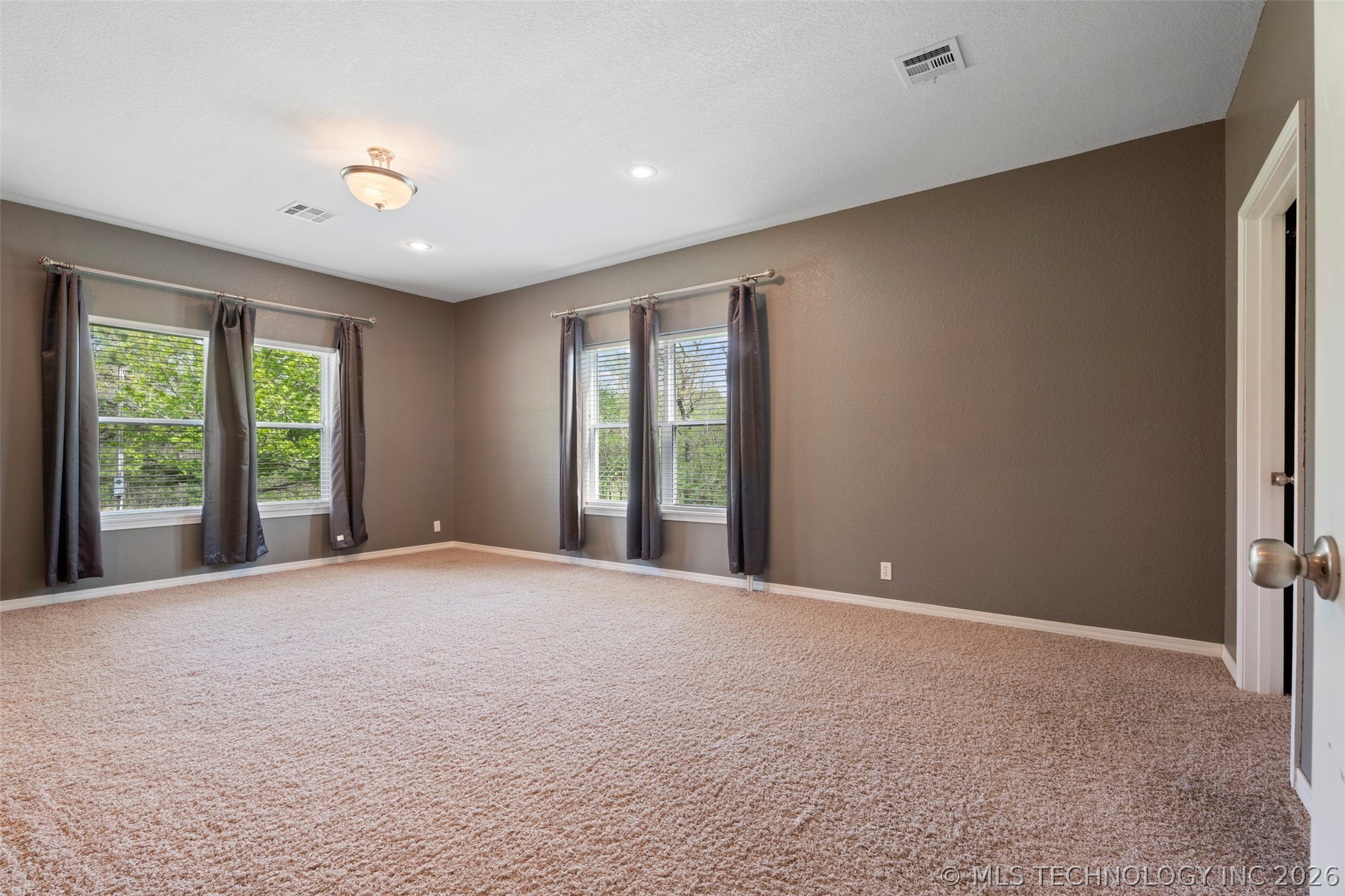 69999 E 152 Property Photo 16