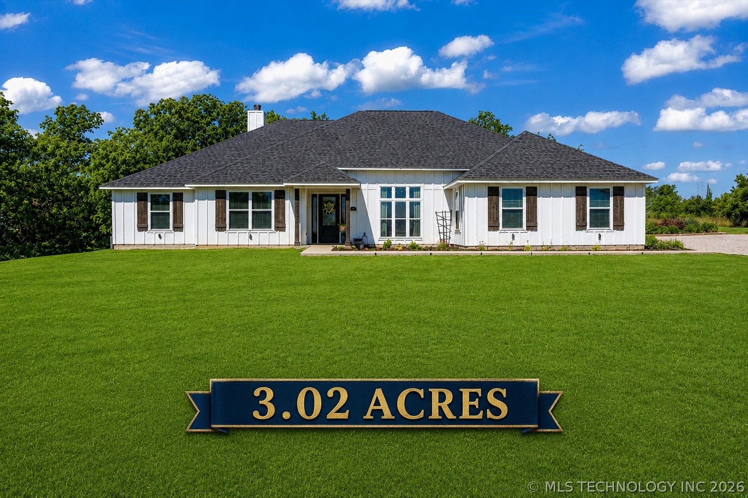 17957 Bridgeview Road Property Photo 1