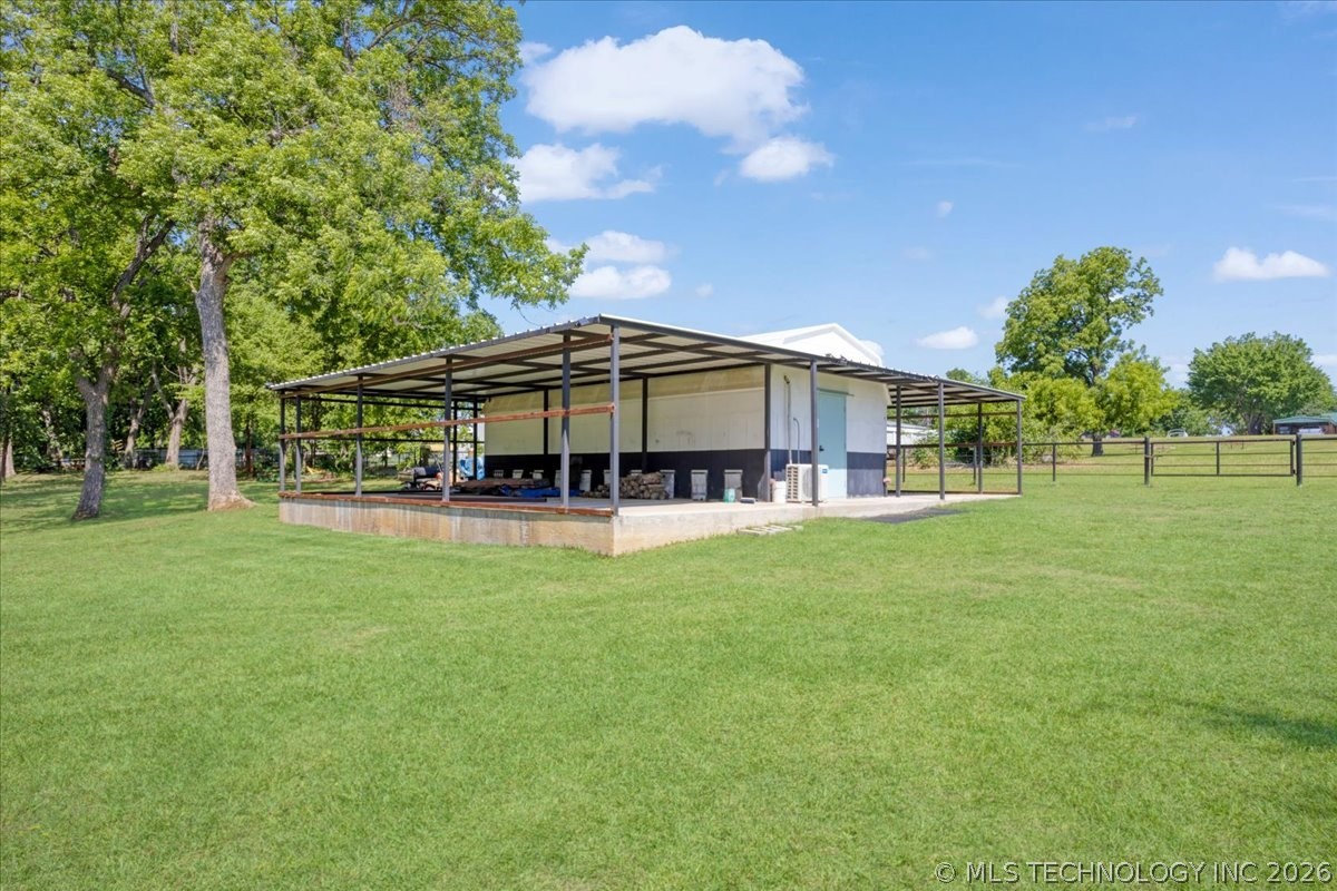 17957 Bridgeview Road Property Photo 11