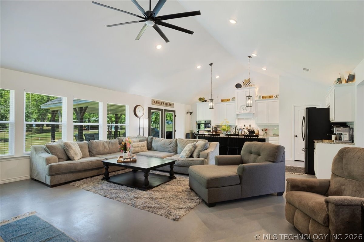 17957 Bridgeview Road Property Photo 18