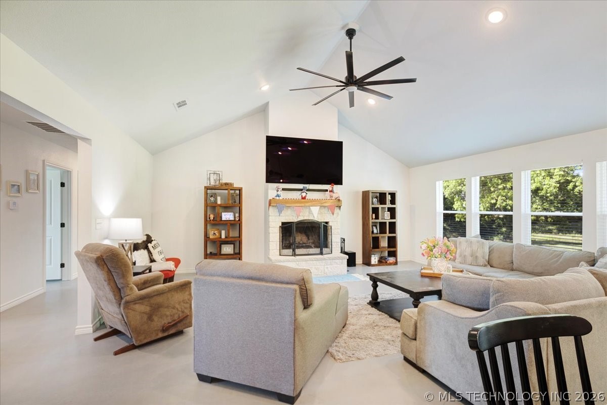 17957 Bridgeview Road Property Photo 20
