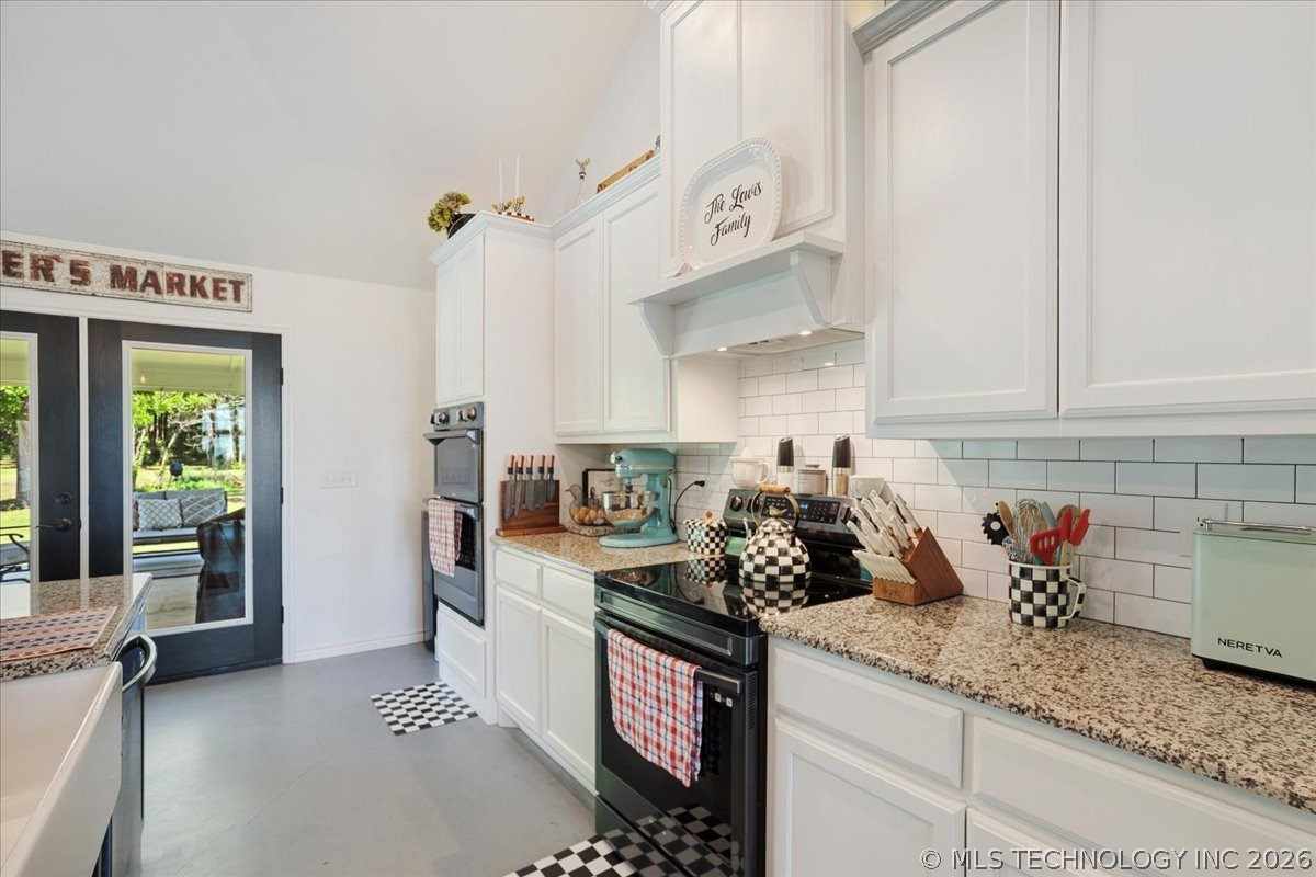 17957 Bridgeview Road Property Photo 22