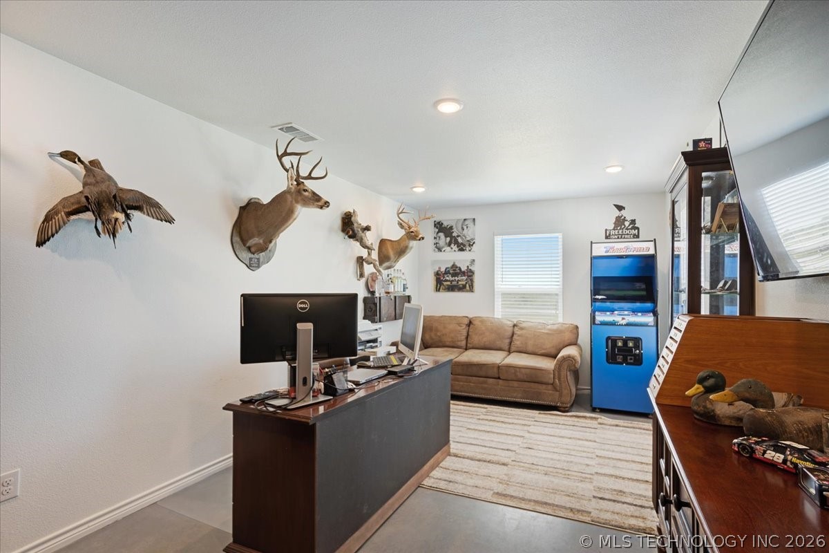 17957 Bridgeview Road Property Photo 37