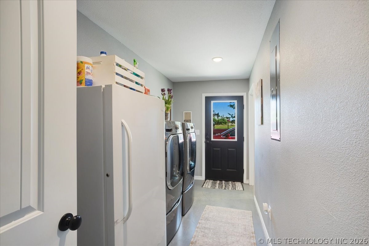 17957 Bridgeview Road Property Photo 38