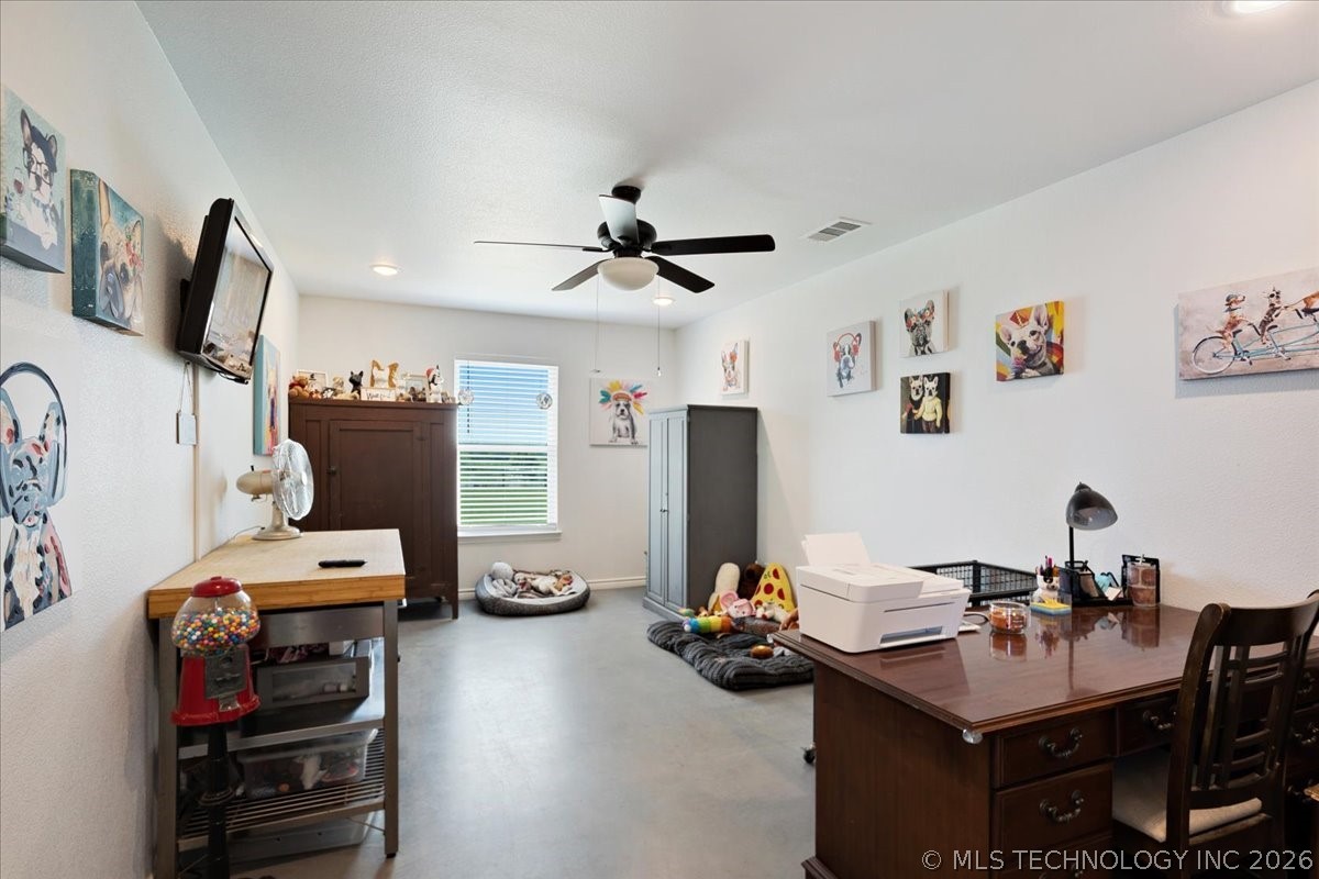 17957 Bridgeview Road Property Photo 39
