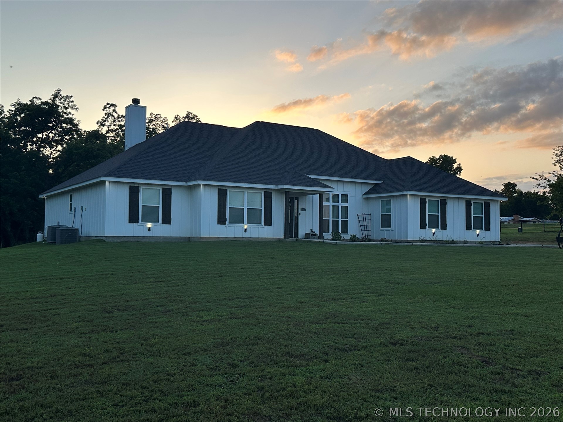 17957 Bridgeview Road Property Photo 41