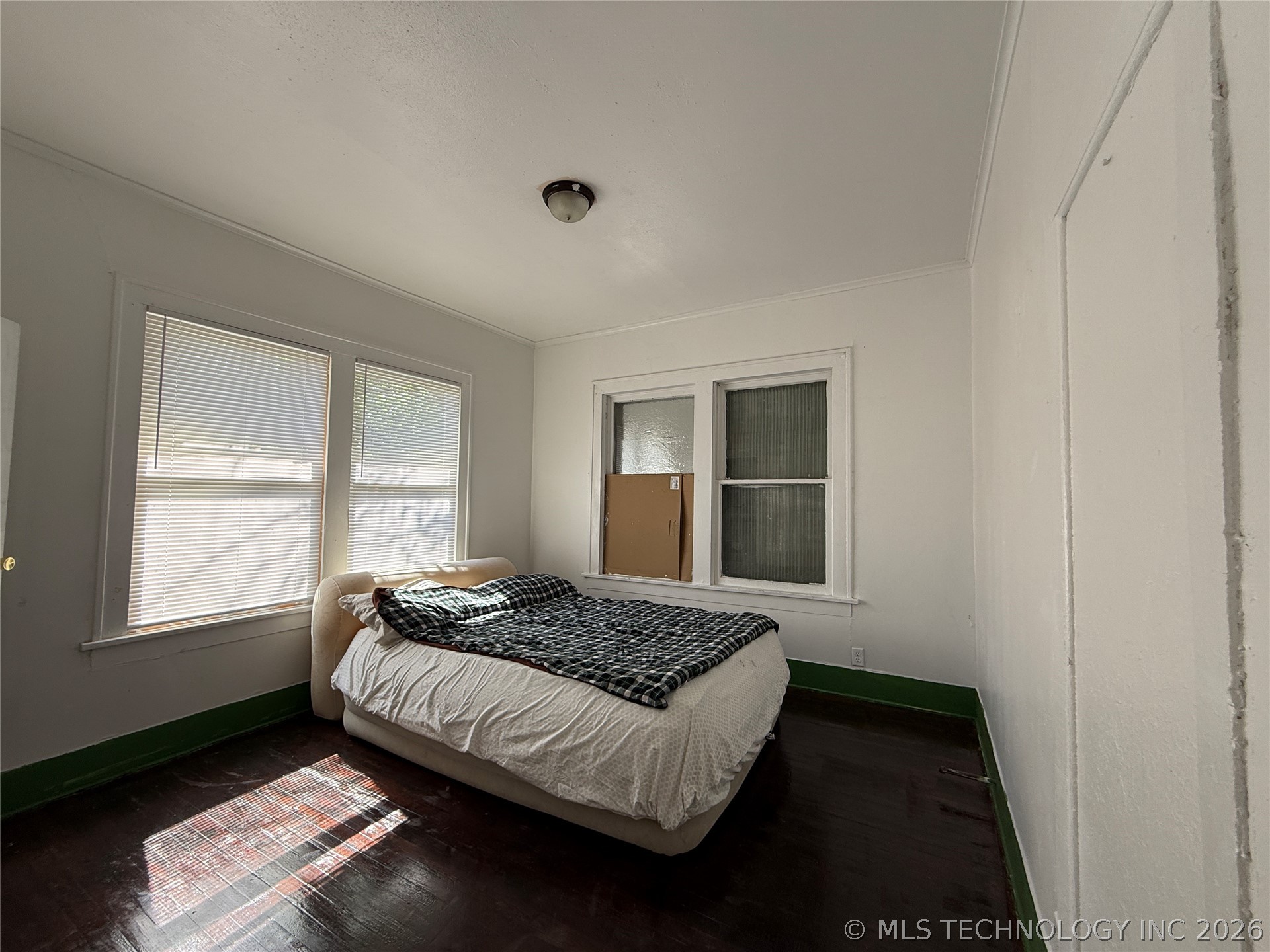 2429 Columbus Street Property Photo 5