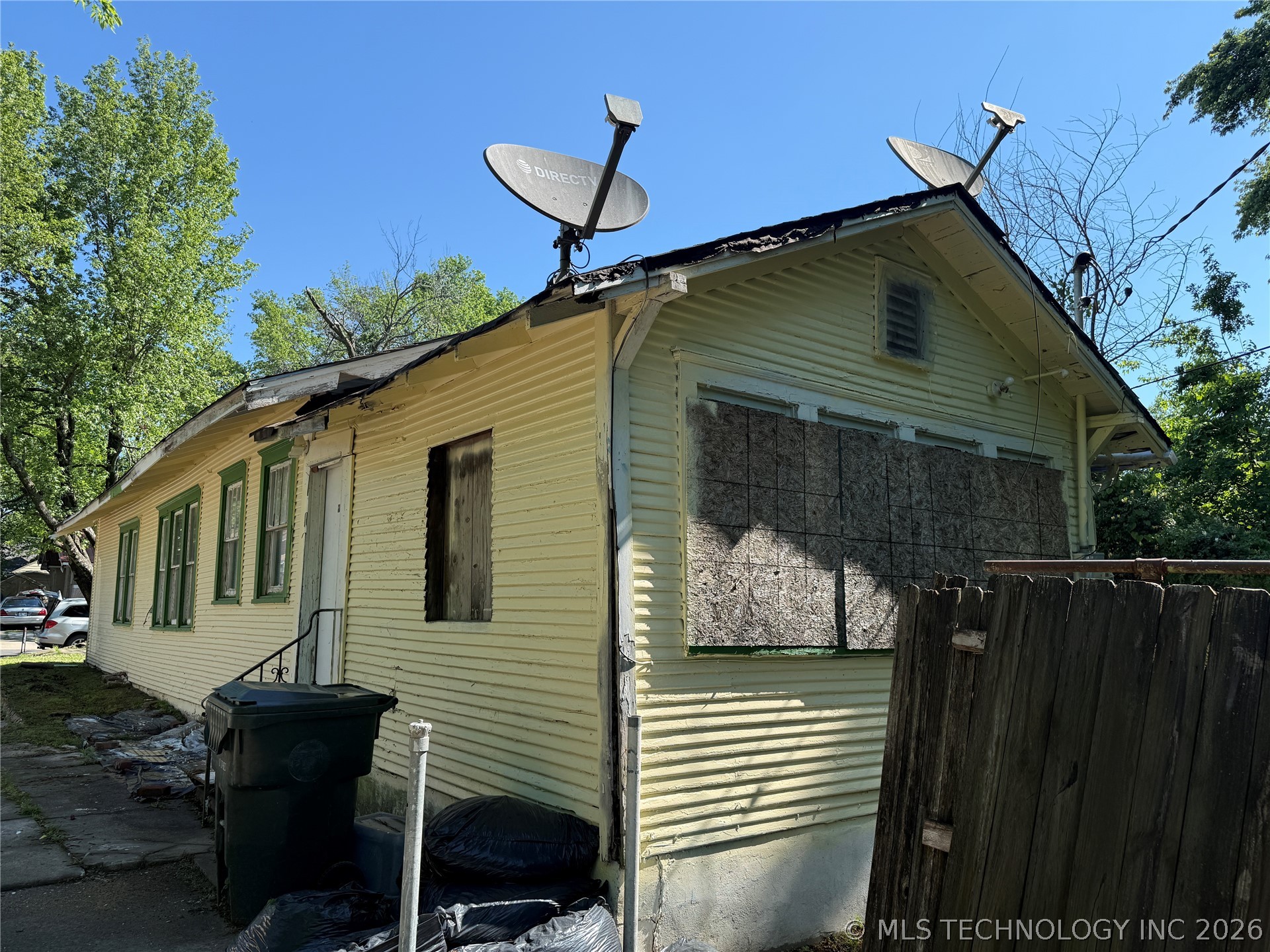 2429 Columbus Street Property Photo 14