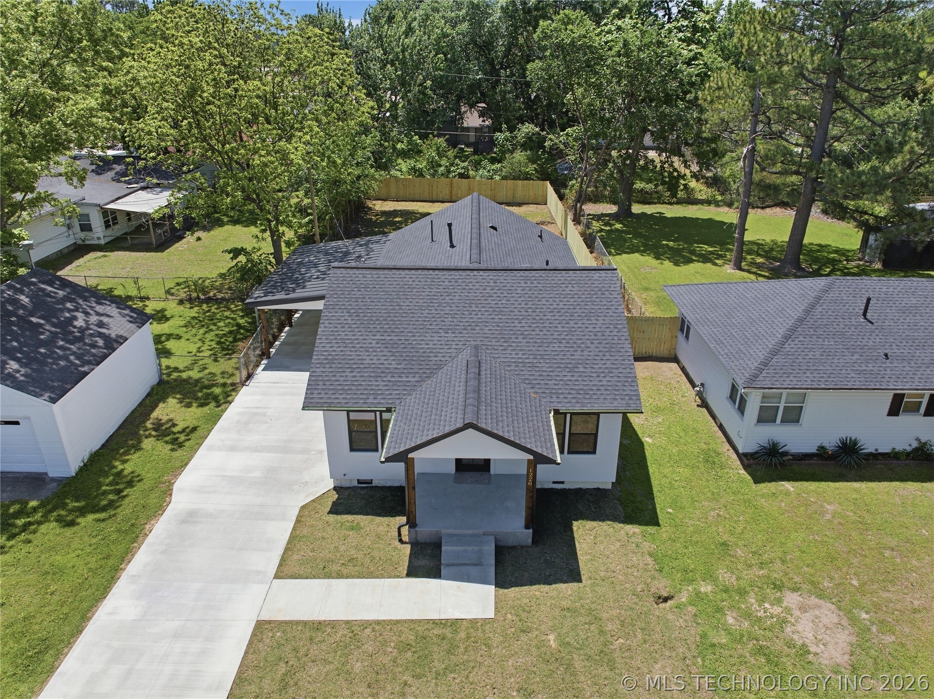 1220 E Miami Property Photo 4