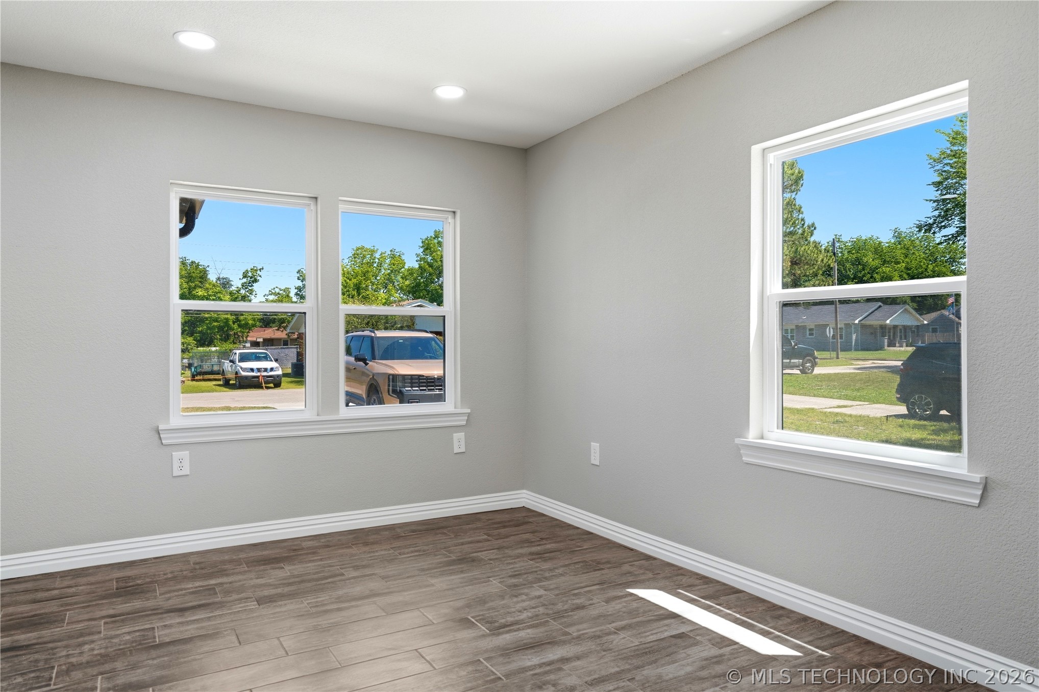 1220 E Miami Property Photo 10