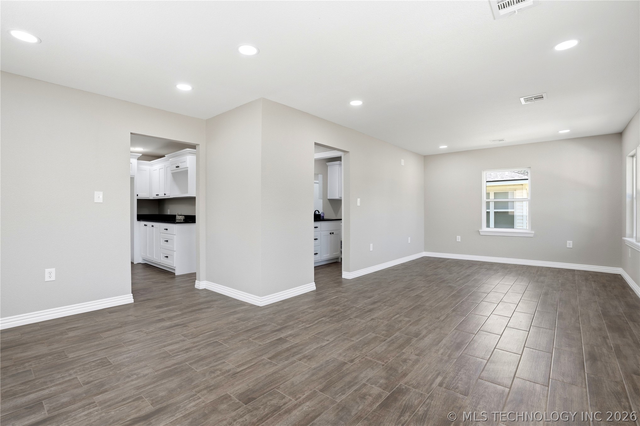 1220 E Miami Property Photo 11