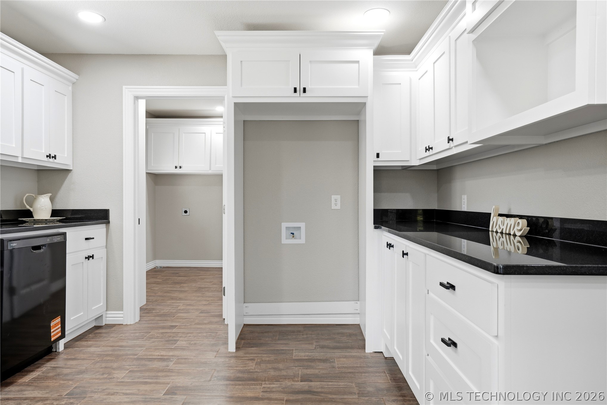 1220 E Miami Property Photo 12