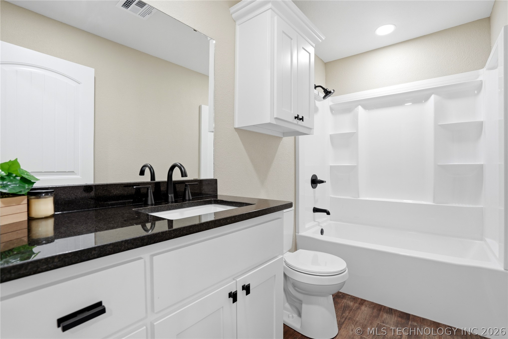 1220 E Miami Property Photo 33