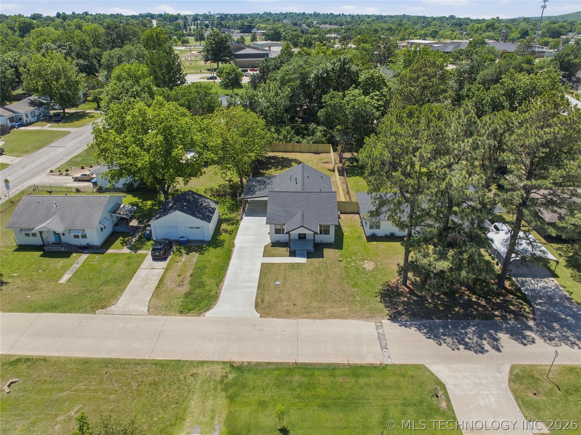 1220 E Miami Property Photo 52