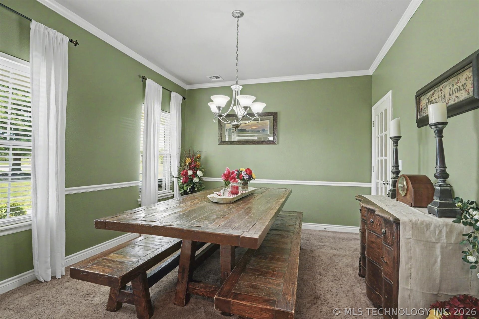 2406 E Fairfield Court Property Photo 10