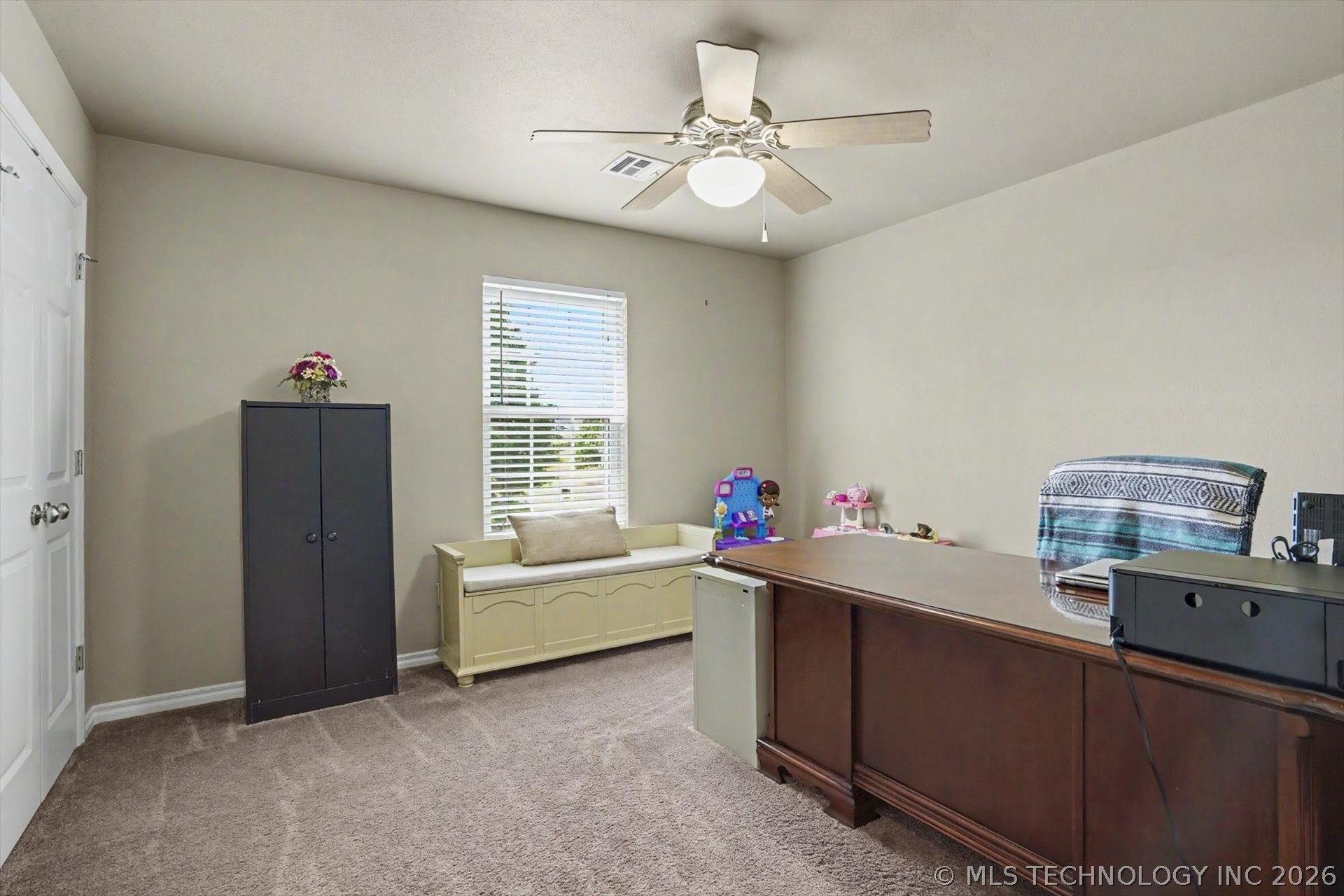 2406 E Fairfield Court Property Photo 33