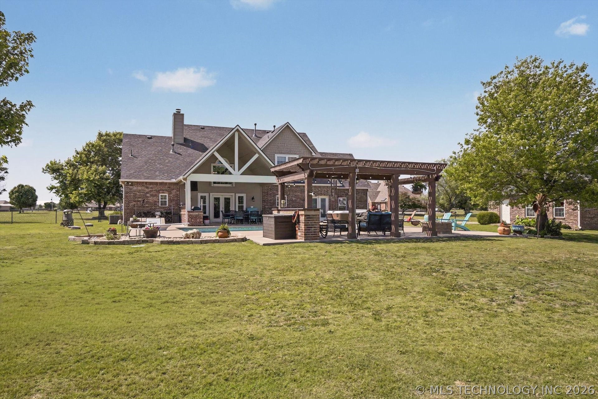 2406 E Fairfield Court Property Photo 41