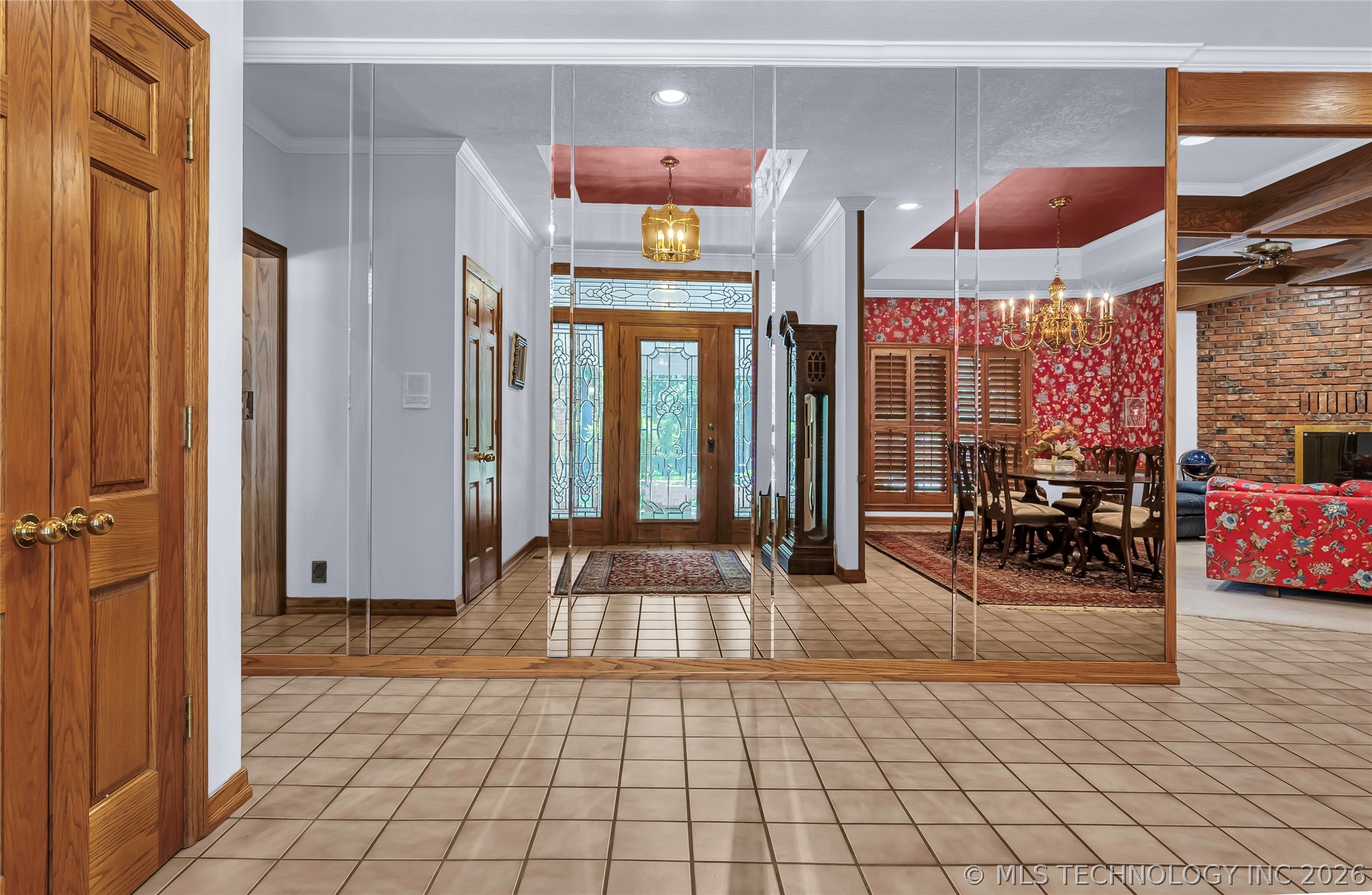 2803 Ridgeway Property Photo 4