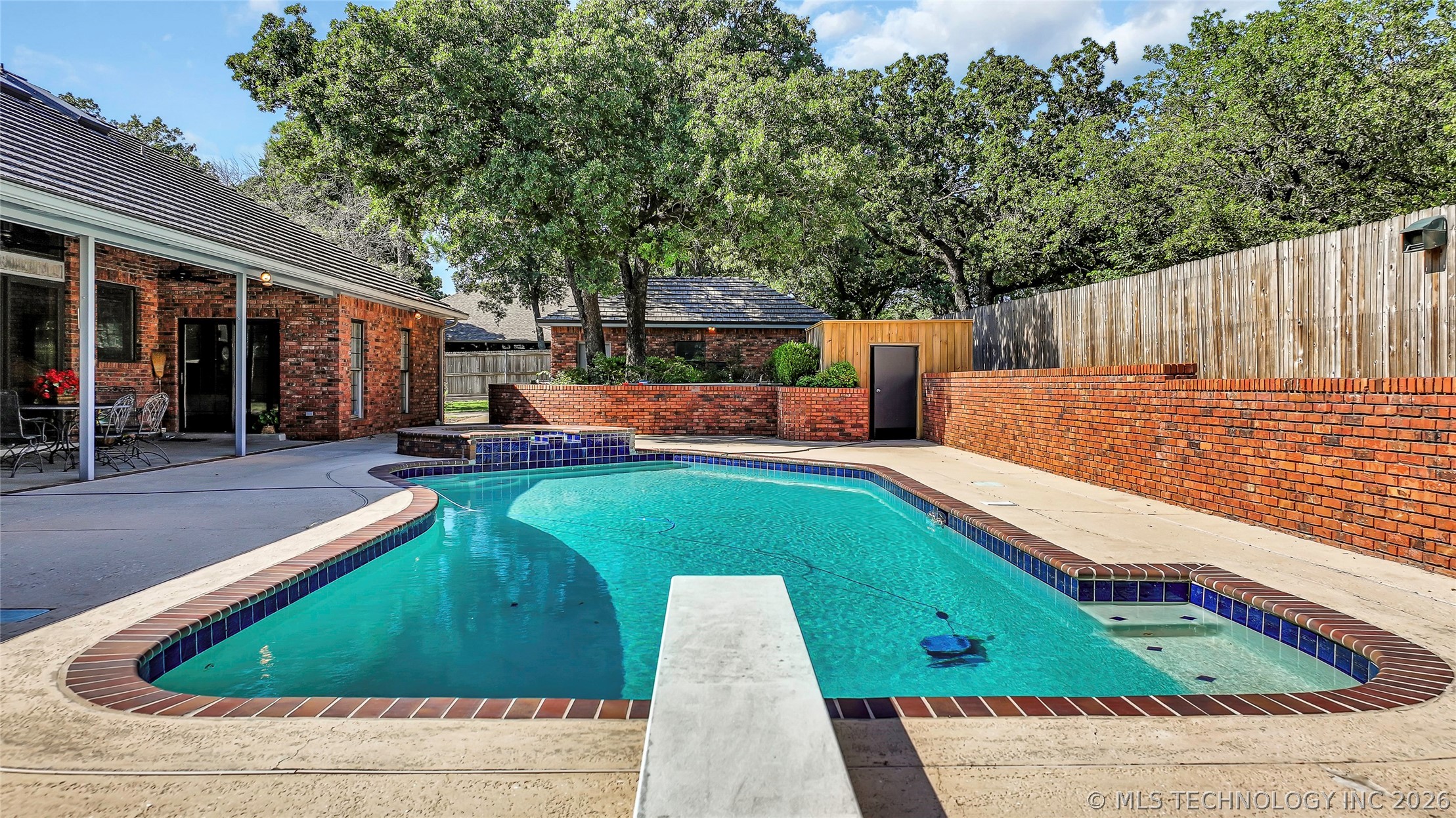 2803 Ridgeway Property Photo 35