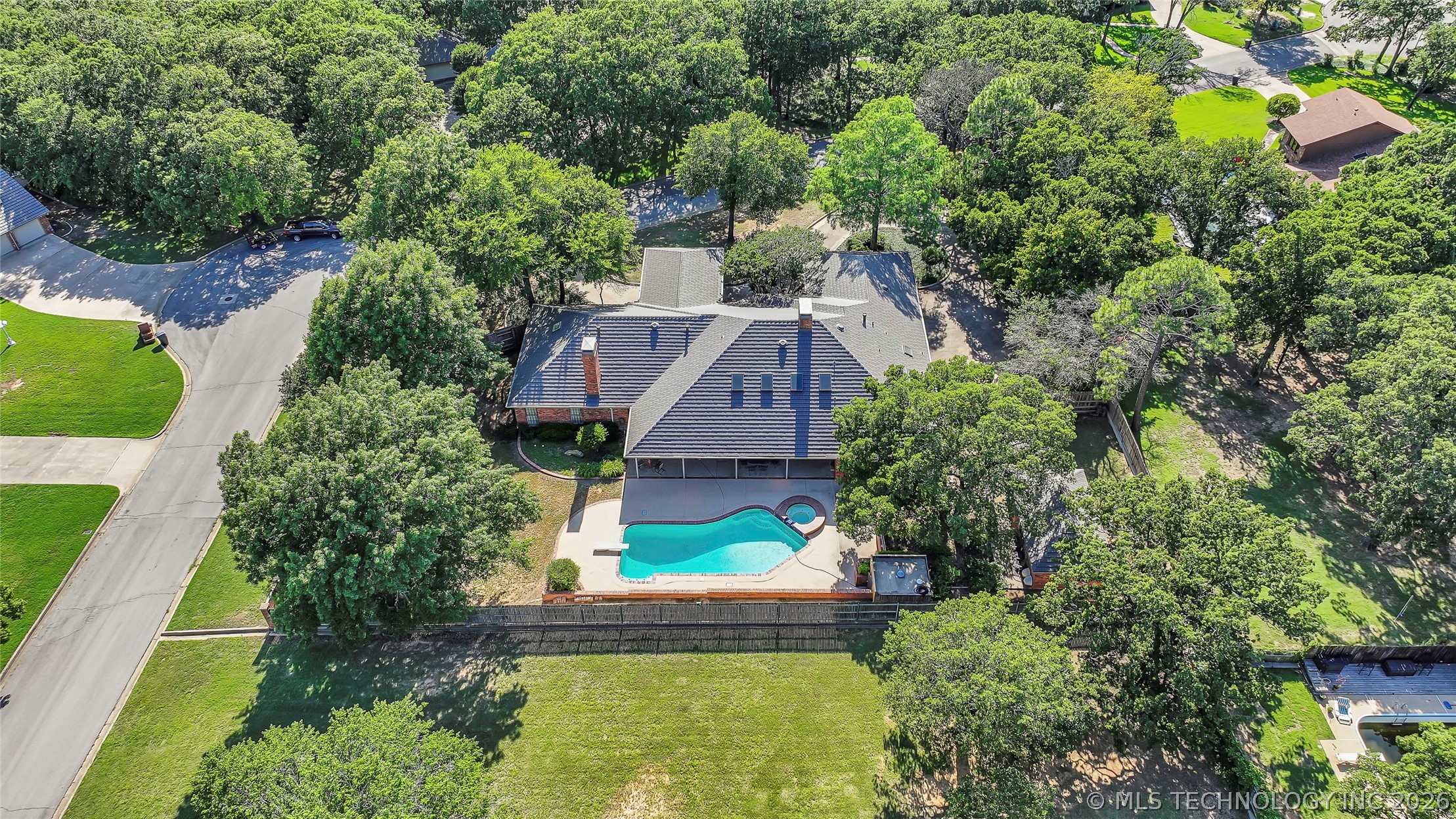 2803 Ridgeway Property Photo 41