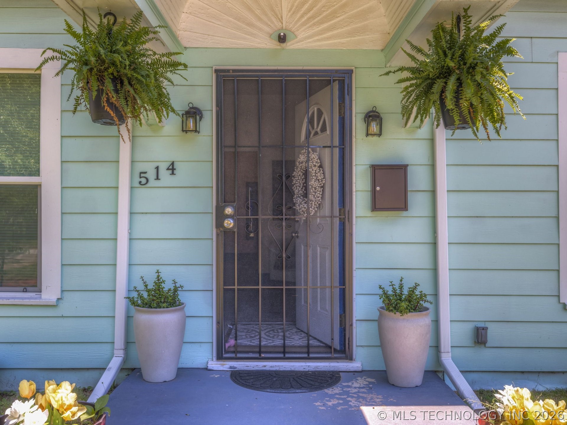 514 S Seneca Avenue Property Photo 8