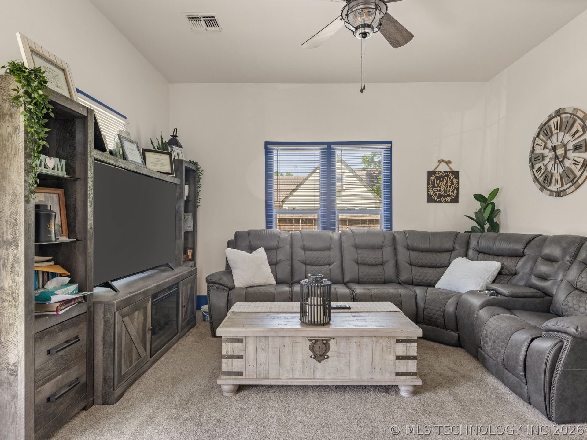 514 S Seneca Avenue Property Photo 10